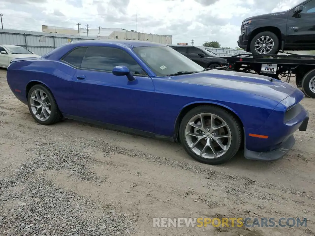 4 Photograph of a damaged car 2C3CDZJG6MH660485 DODGE CHALLENGER 2021