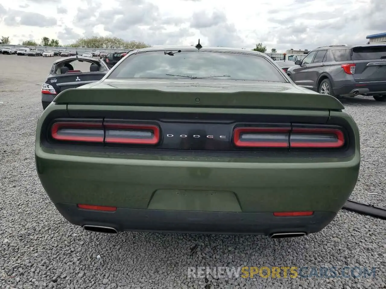 6 Photograph of a damaged car 2C3CDZJG7MH560122 DODGE CHALLENGER 2021