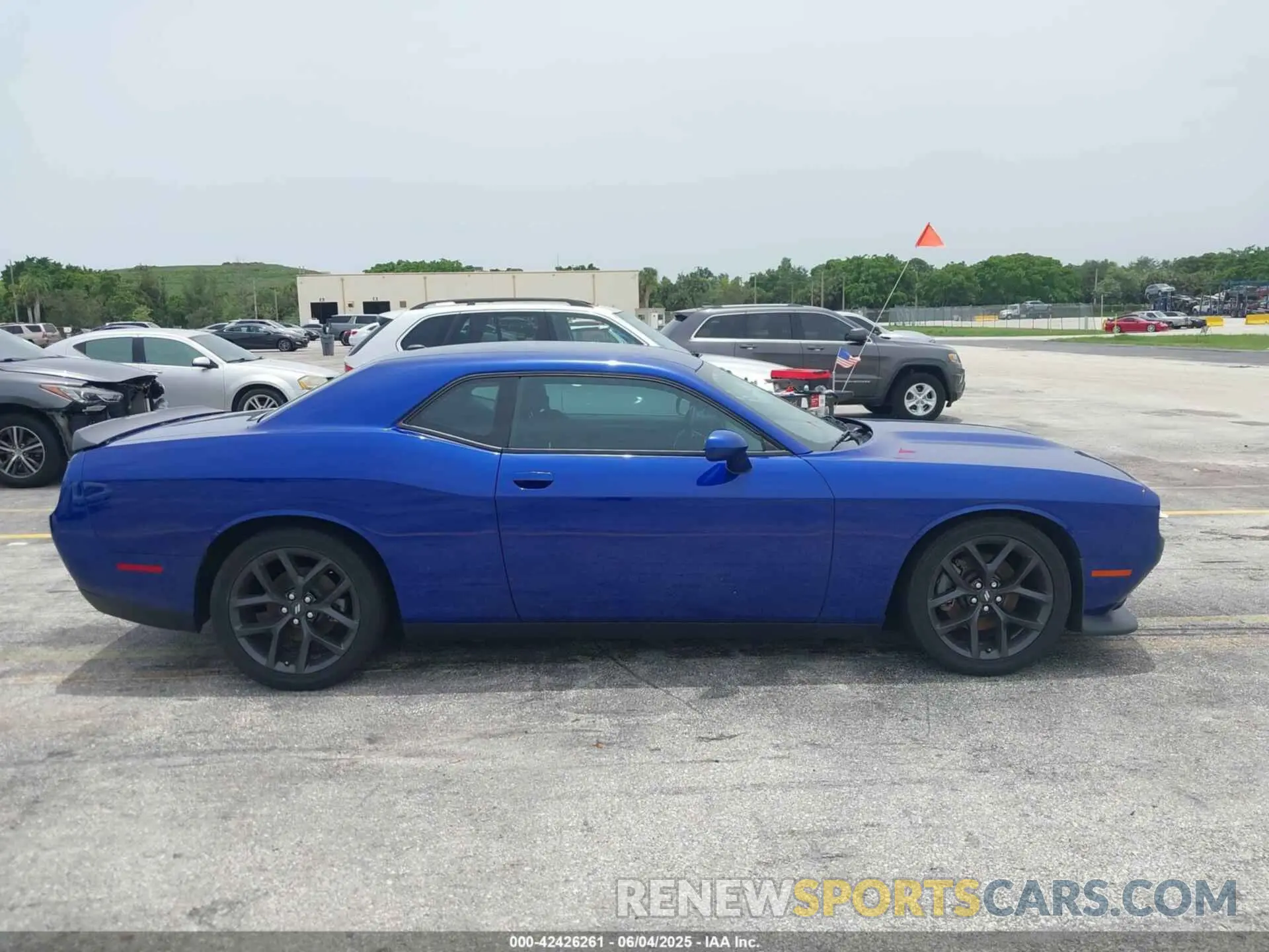 13 Photograph of a damaged car 2C3CDZJG9MH649769 DODGE CHALLENGER 2021