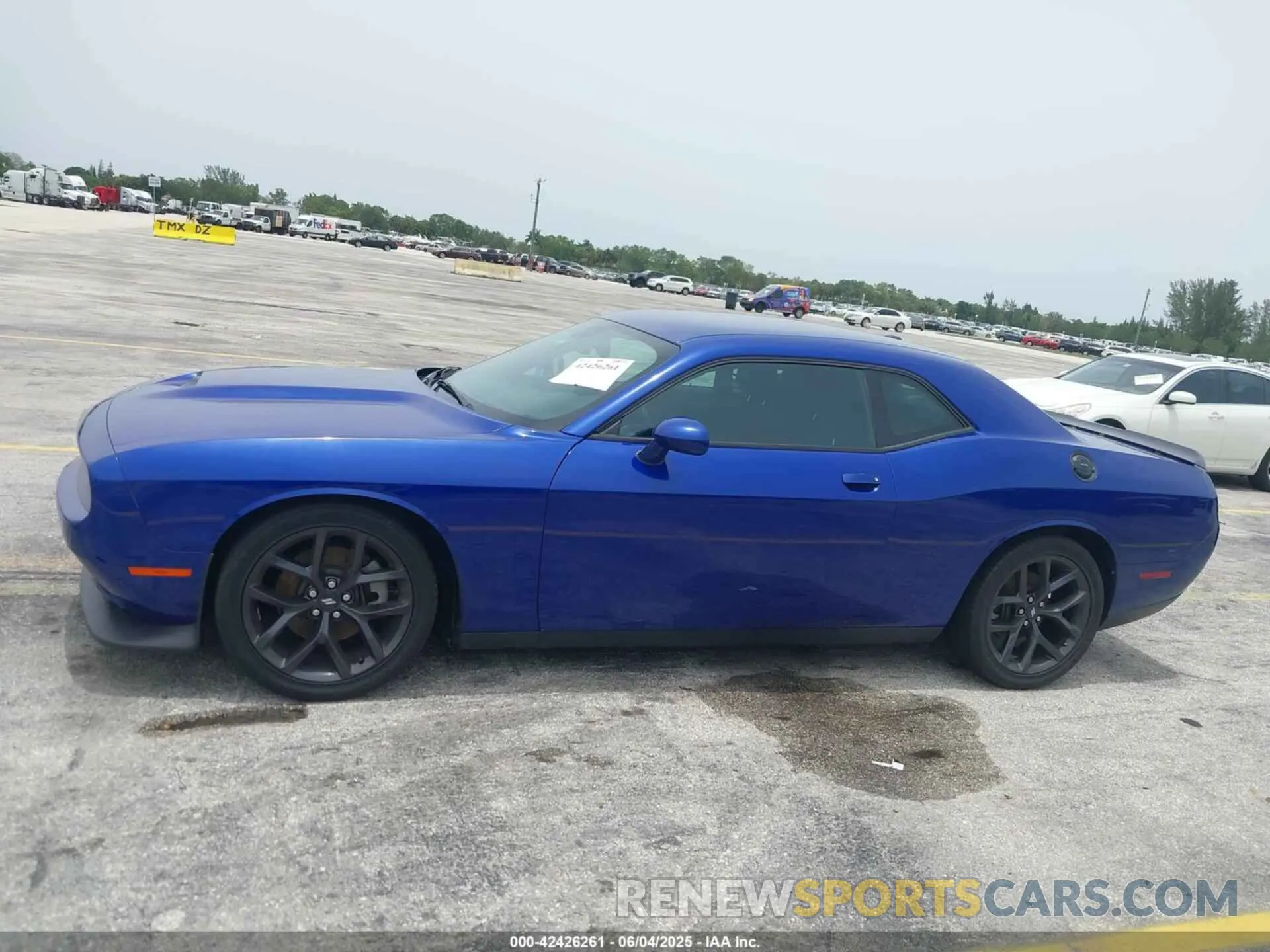14 Photograph of a damaged car 2C3CDZJG9MH649769 DODGE CHALLENGER 2021