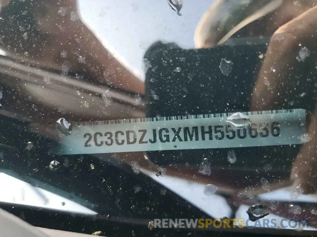 12 Photograph of a damaged car 2C3CDZJGXMH550636 DODGE CHALLENGER 2021