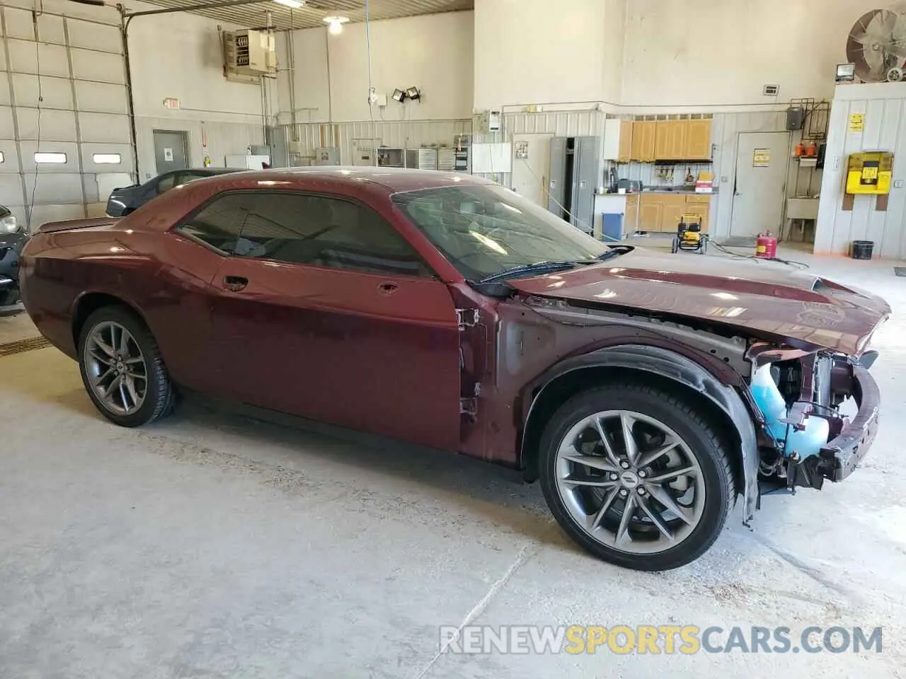 4 Photograph of a damaged car 2C3CDZKG0MH611071 DODGE CHALLENGER 2021