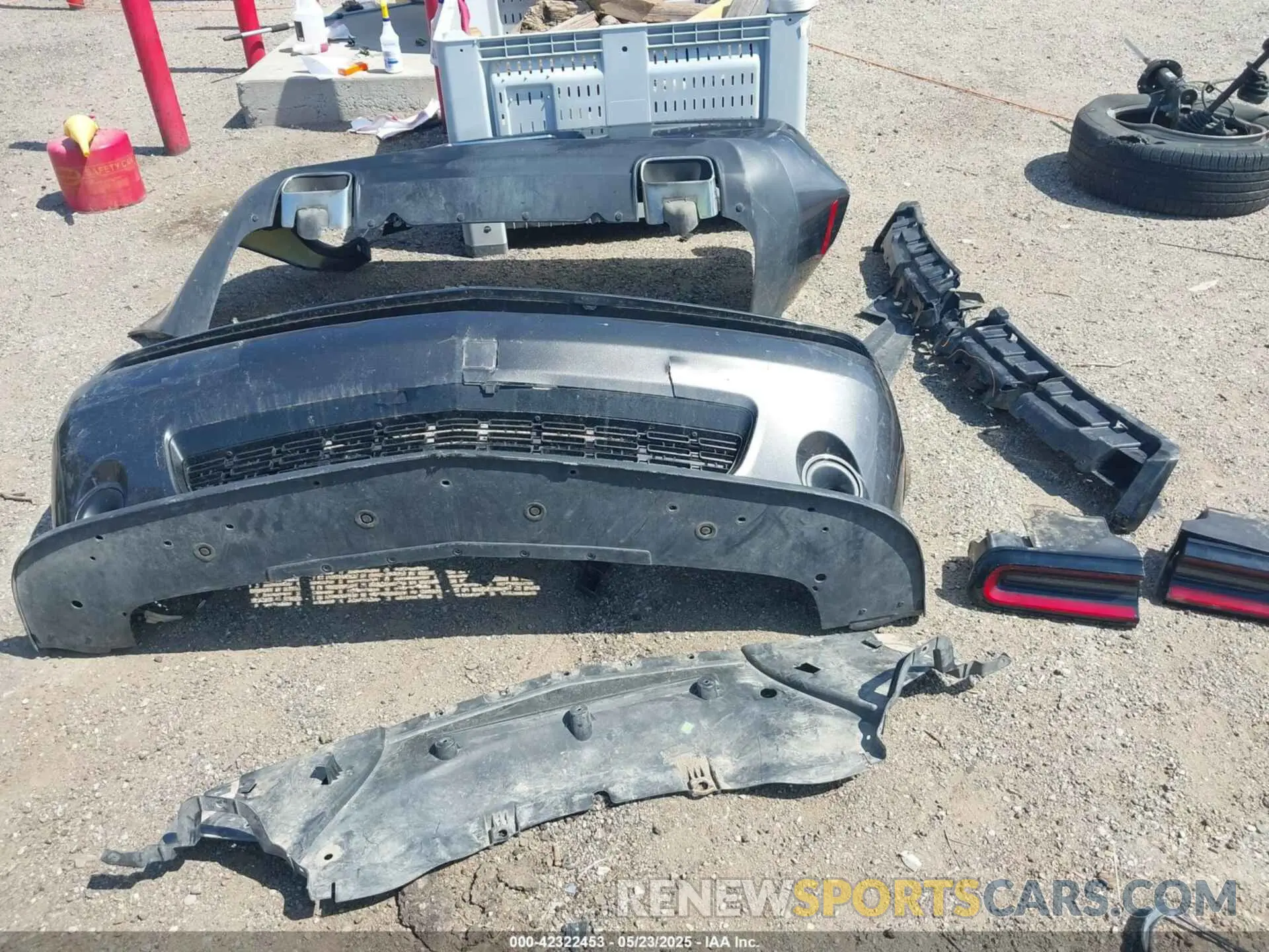 12 Photograph of a damaged car 2C3CDZKG2MH642094 DODGE CHALLENGER 2021