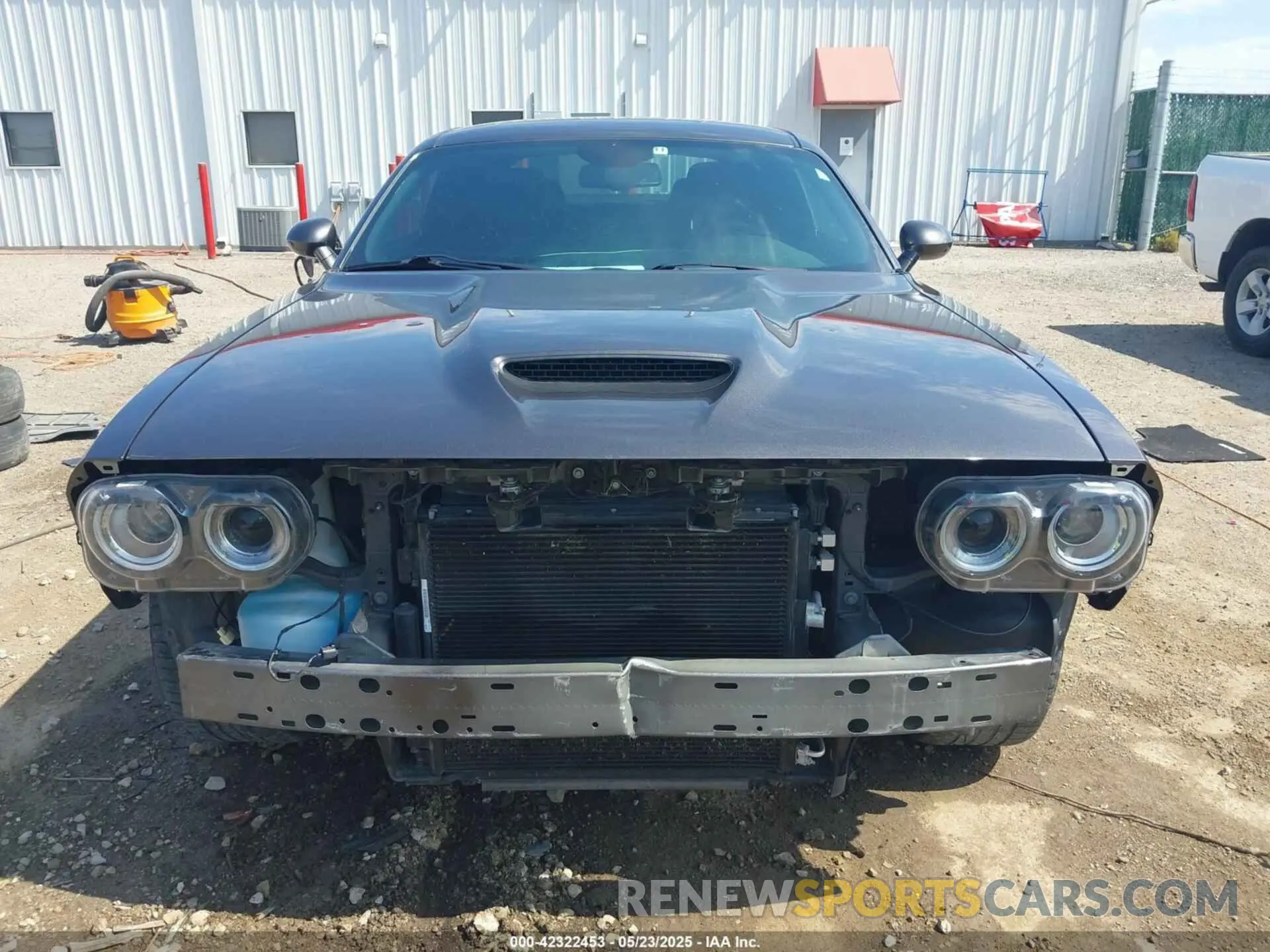 13 Photograph of a damaged car 2C3CDZKG2MH642094 DODGE CHALLENGER 2021