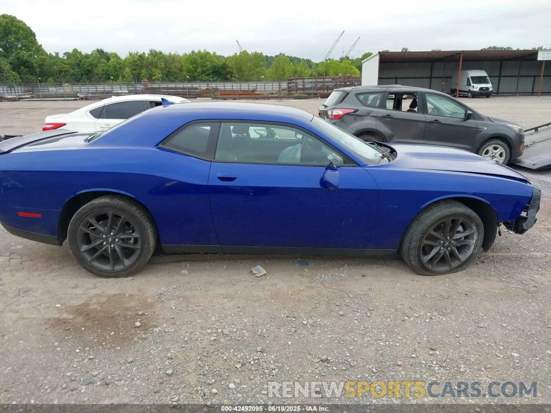 13 Photograph of a damaged car 2C3CDZKGXMH567287 DODGE CHALLENGER 2021