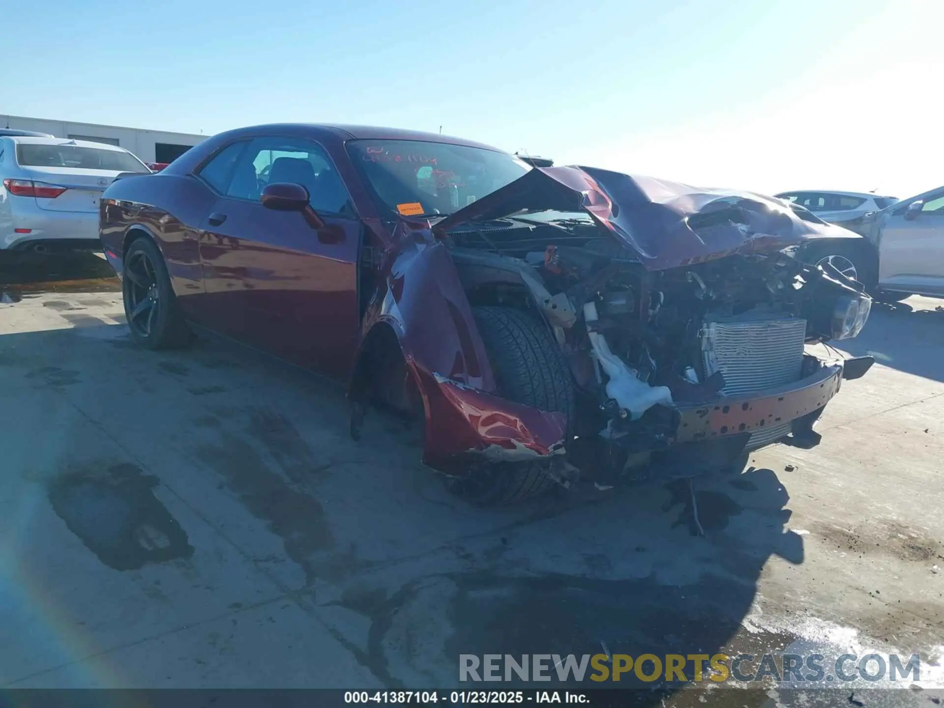 1 Photograph of a damaged car 2C3CDZL97MH555257 DODGE CHALLENGER 2021