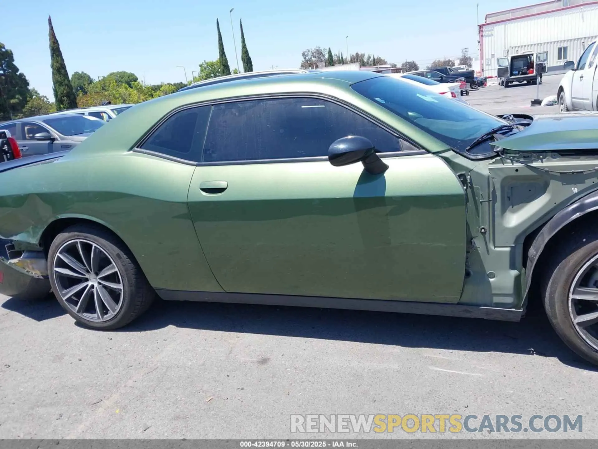 13 Photograph of a damaged car 2C3CDZAG2NH212066 DODGE CHALLENGER 2022