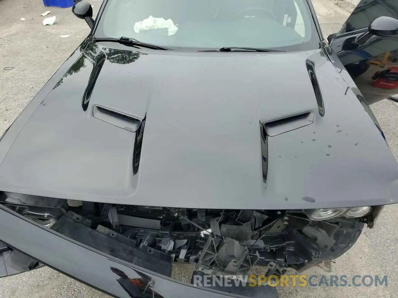 11 Photograph of a damaged car 2C3CDZAG5NH103312 DODGE CHALLENGER 2022