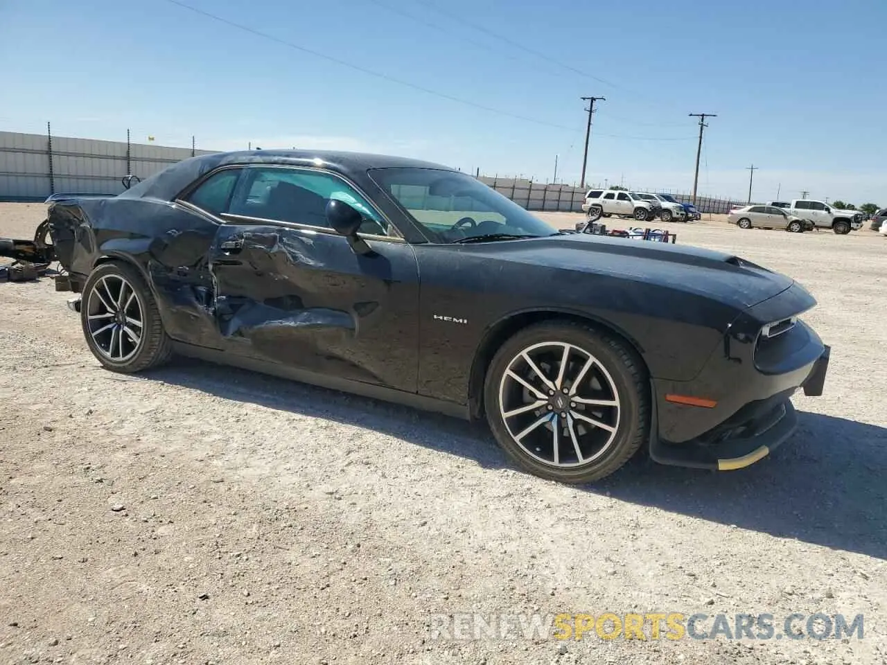 4 Photograph of a damaged car 2C3CDZBT0NH164871 DODGE CHALLENGER 2022