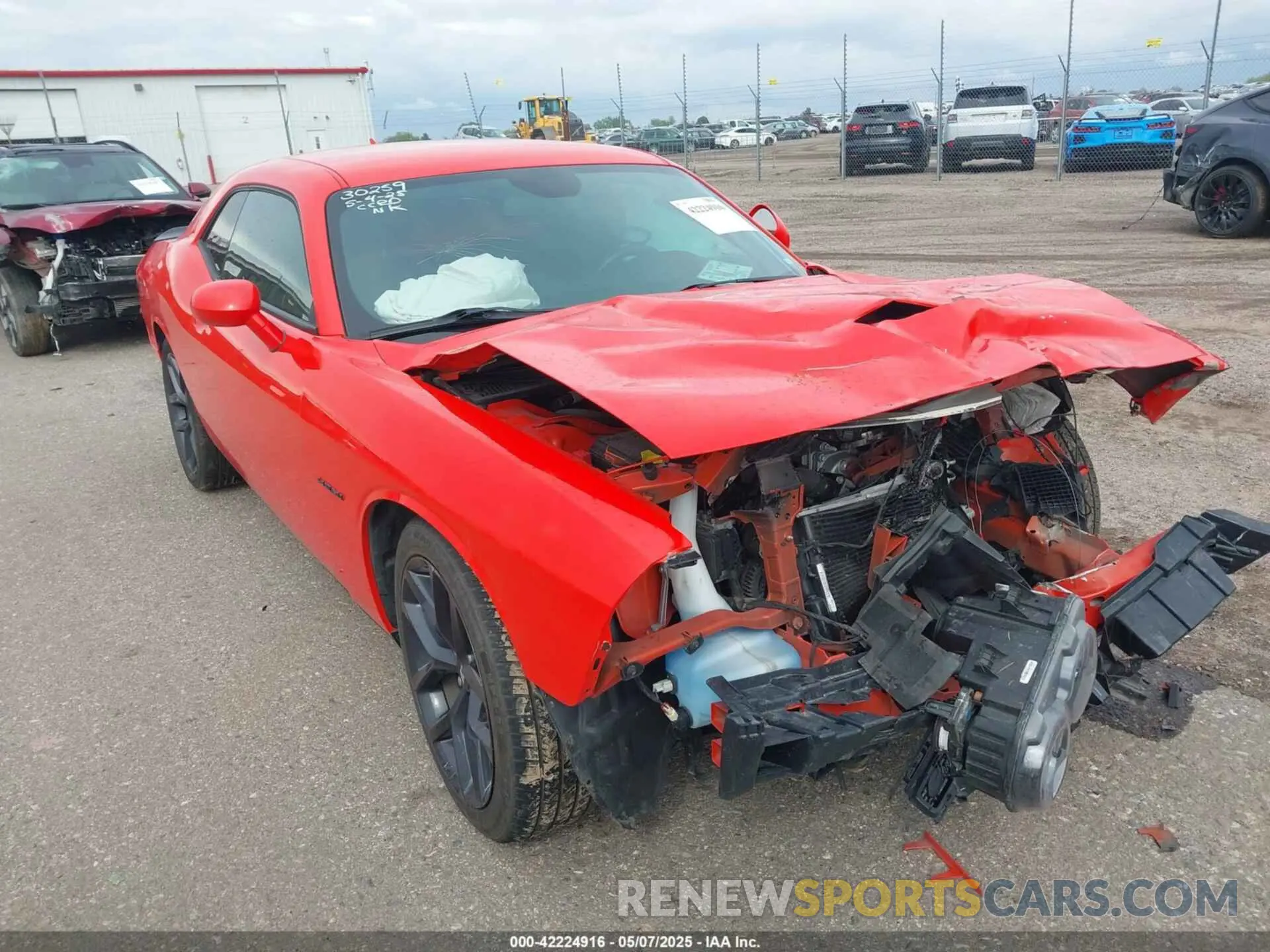 1 Photograph of a damaged car 2C3CDZBT0NH234000 DODGE CHALLENGER 2022