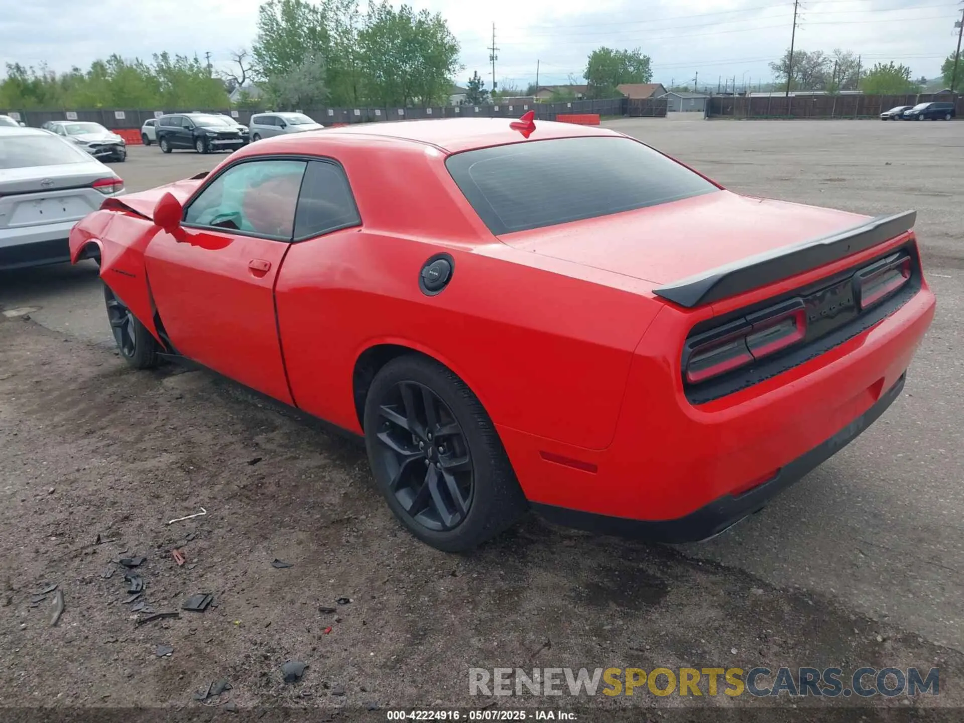 3 Photograph of a damaged car 2C3CDZBT0NH234000 DODGE CHALLENGER 2022