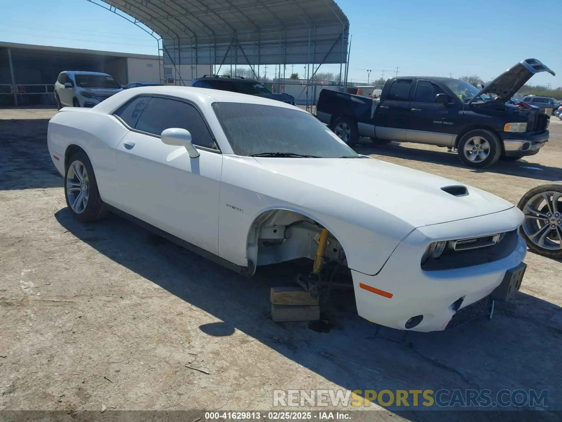 1 Фотография поврежденного автомобиля 2C3CDZBT1NH105408 DODGE CHALLENGER 2022