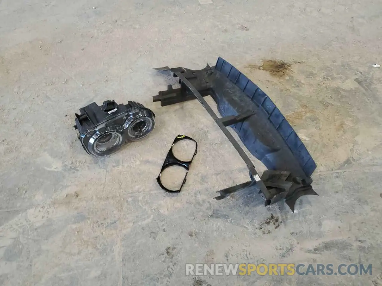 12 Photograph of a damaged car 2C3CDZBT2NH206831 DODGE CHALLENGER 2022
