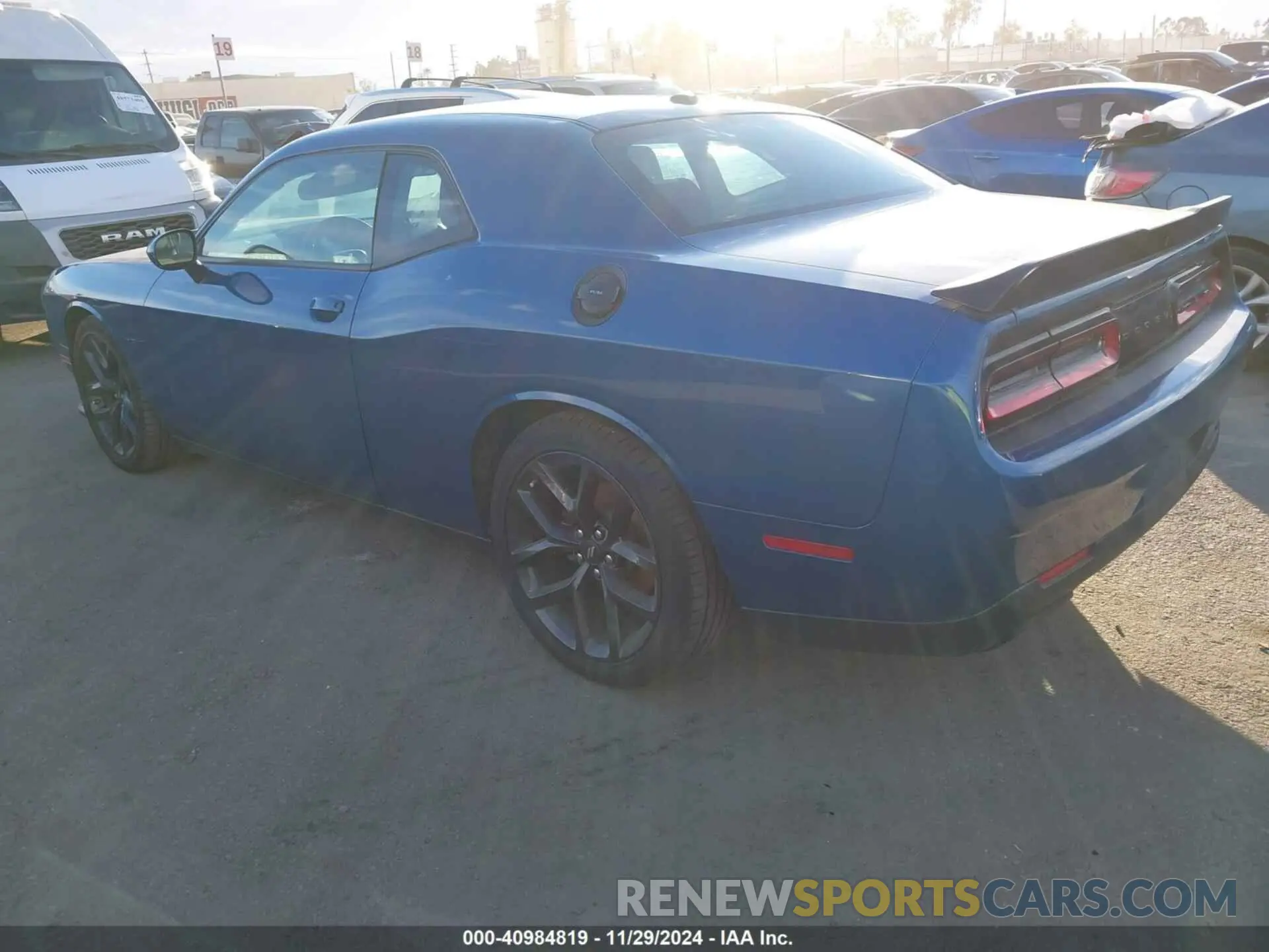 3 Фотография поврежденного автомобиля 2C3CDZBT3NH188162 DODGE CHALLENGER 2022