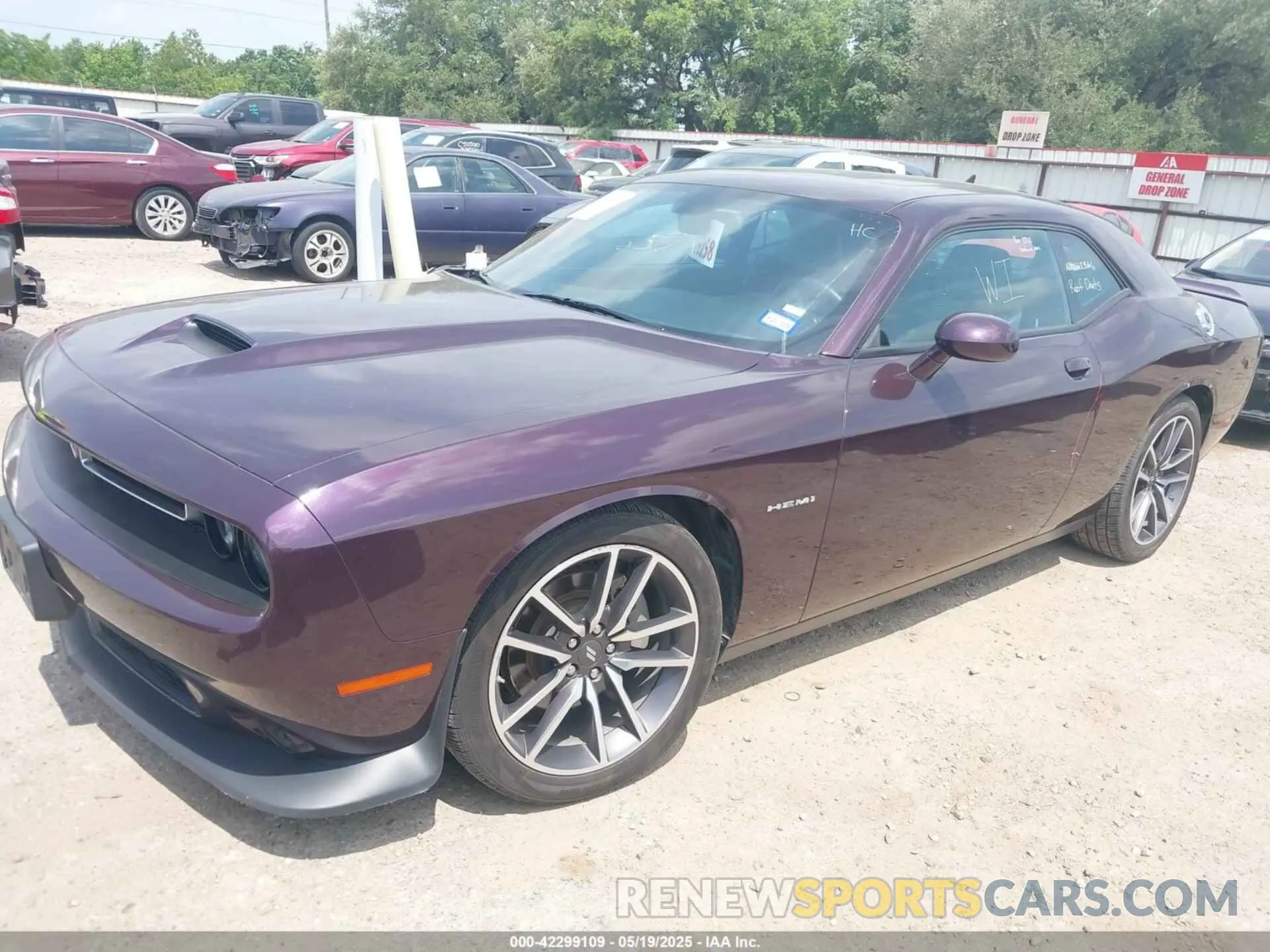 2 Photograph of a damaged car 2C3CDZBT3NH234086 DODGE CHALLENGER 2022