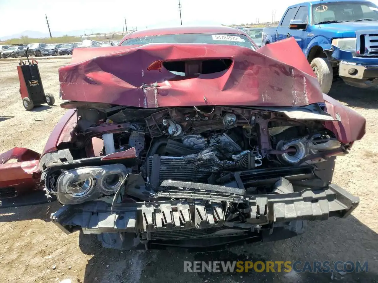 5 Photograph of a damaged car 2C3CDZBT5NH140078 DODGE CHALLENGER 2022