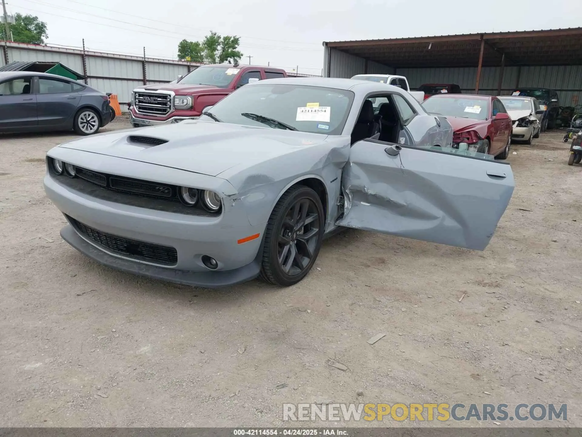 2 Фотография поврежденного автомобиля 2C3CDZBT7NH188228 DODGE CHALLENGER 2022