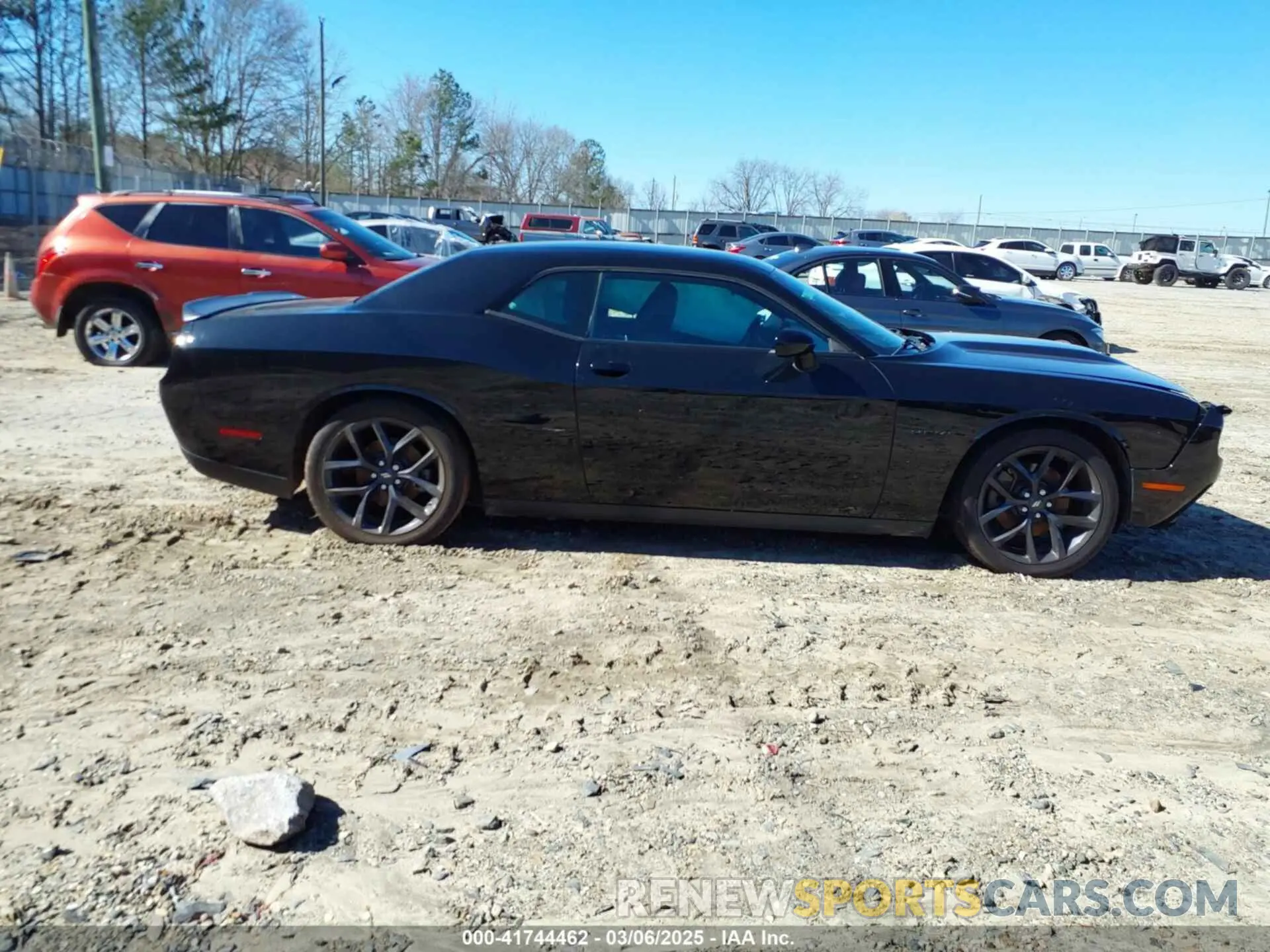 13 Photograph of a damaged car 2C3CDZBT7NH233992 DODGE CHALLENGER 2022