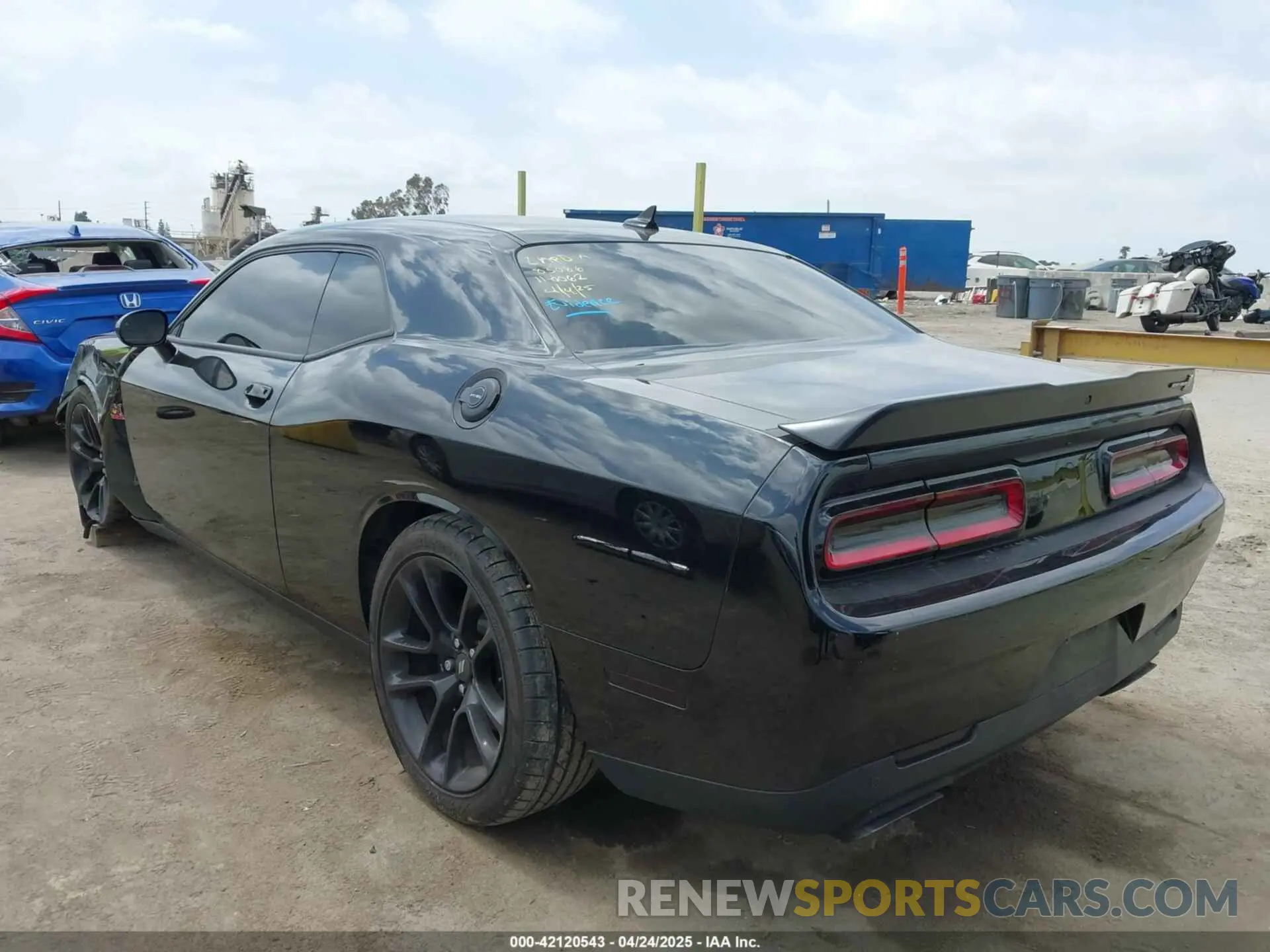 3 Фотография поврежденного автомобиля 2C3CDZFJ2NH222004 DODGE CHALLENGER 2022