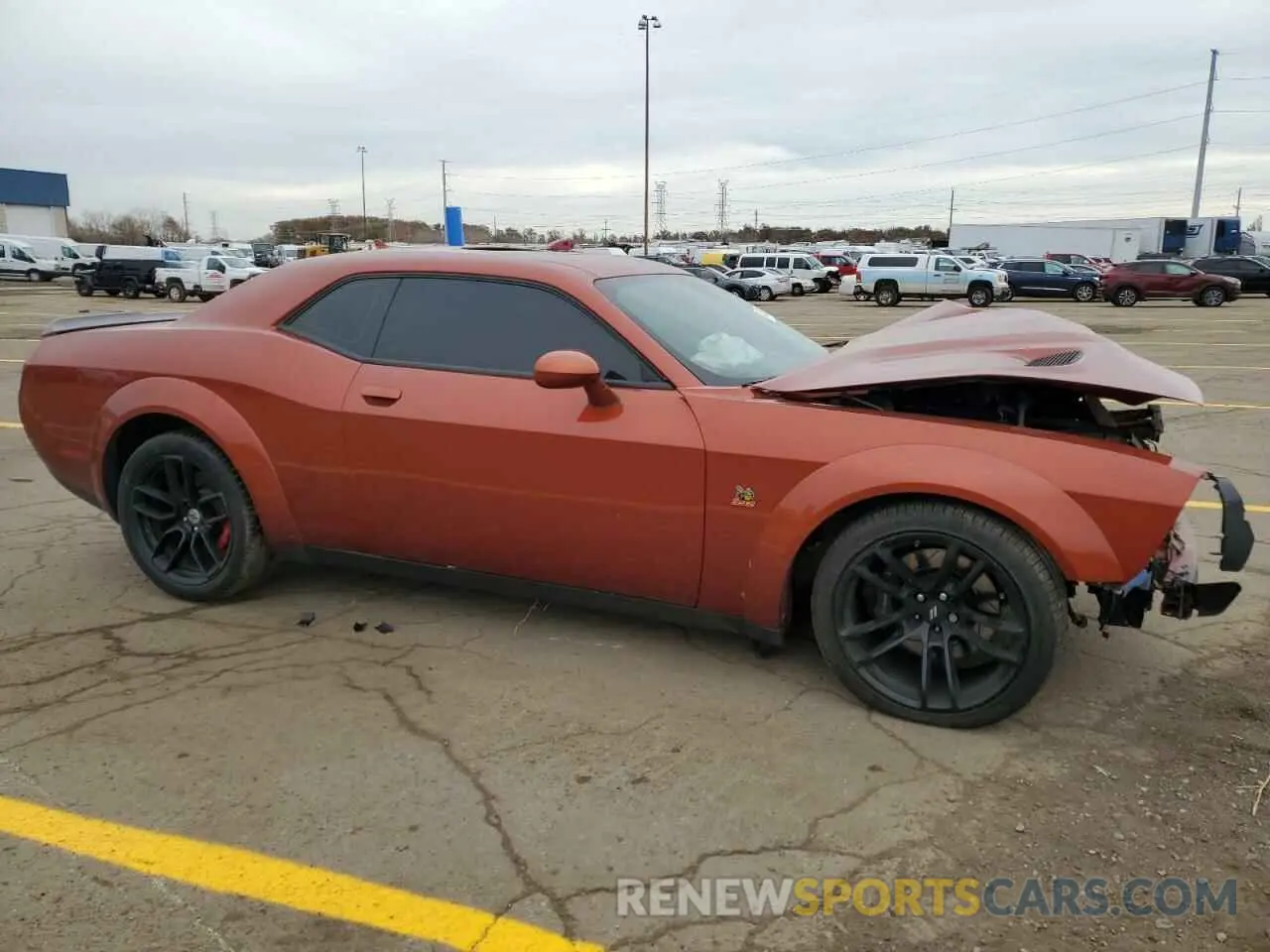 4 Photograph of a damaged car 2C3CDZFJ5NH117859 DODGE CHALLENGER 2022