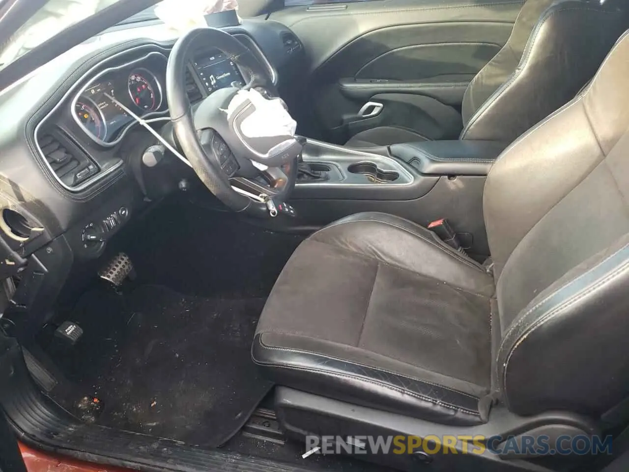 7 Photograph of a damaged car 2C3CDZFJ5NH117859 DODGE CHALLENGER 2022