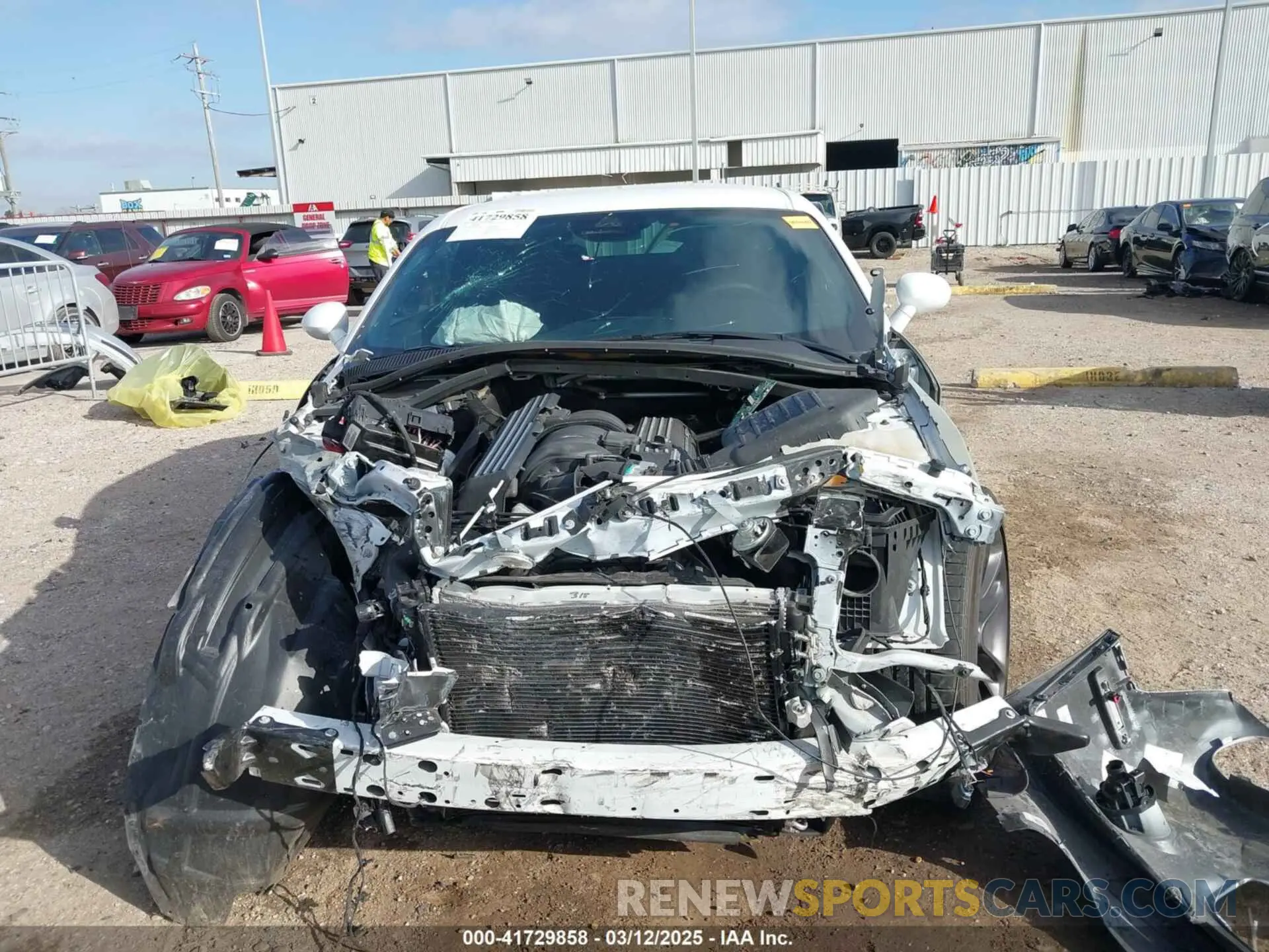 13 Photograph of a damaged car 2C3CDZFJ5NH260679 DODGE CHALLENGER 2022