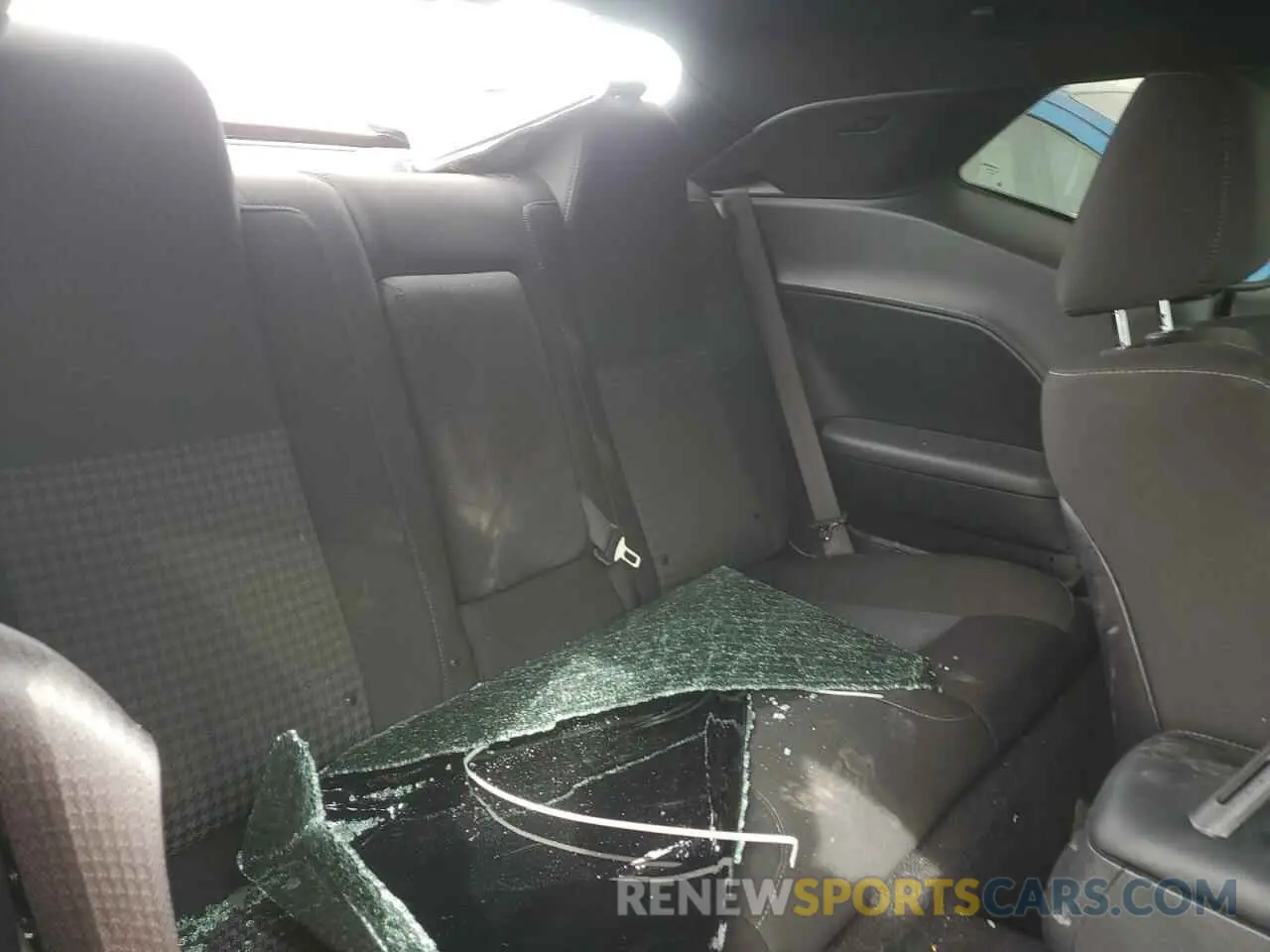10 Photograph of a damaged car 2C3CDZFJ6NH252123 DODGE CHALLENGER 2022