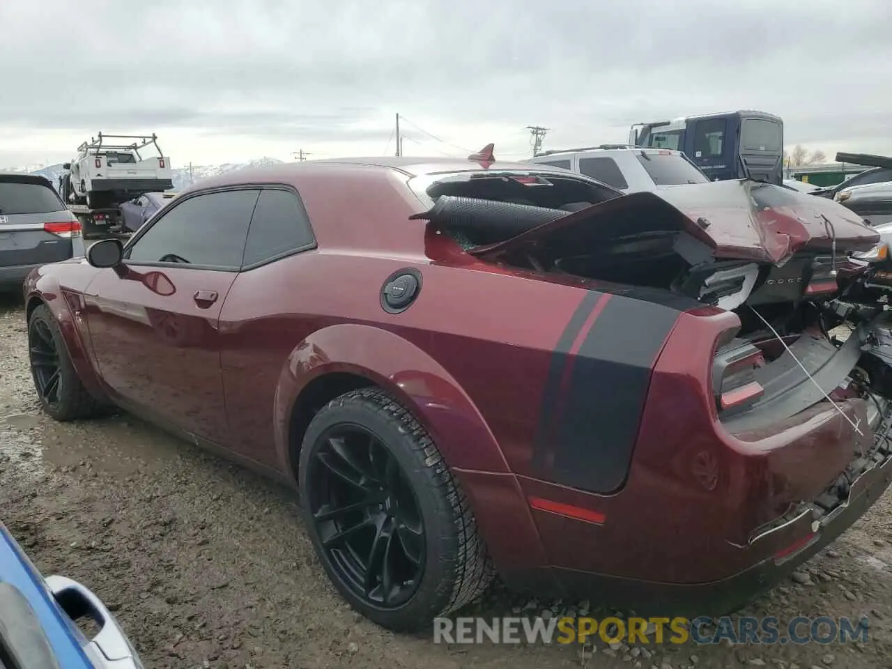 2 Photograph of a damaged car 2C3CDZFJ6NH252123 DODGE CHALLENGER 2022
