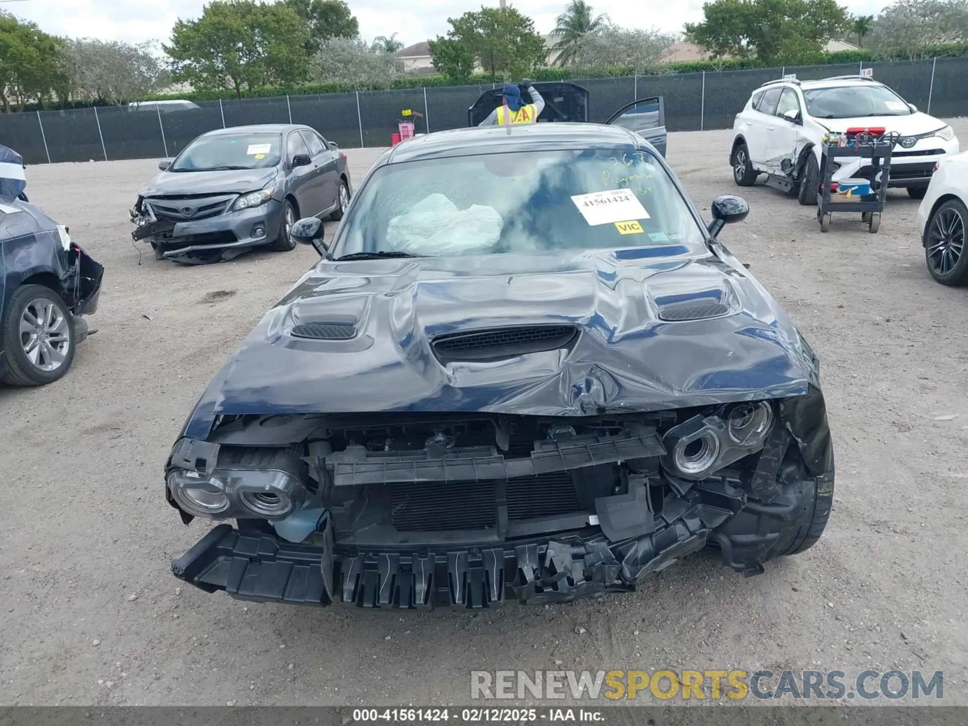13 Photograph of a damaged car 2C3CDZFJ7NH151317 DODGE CHALLENGER 2022