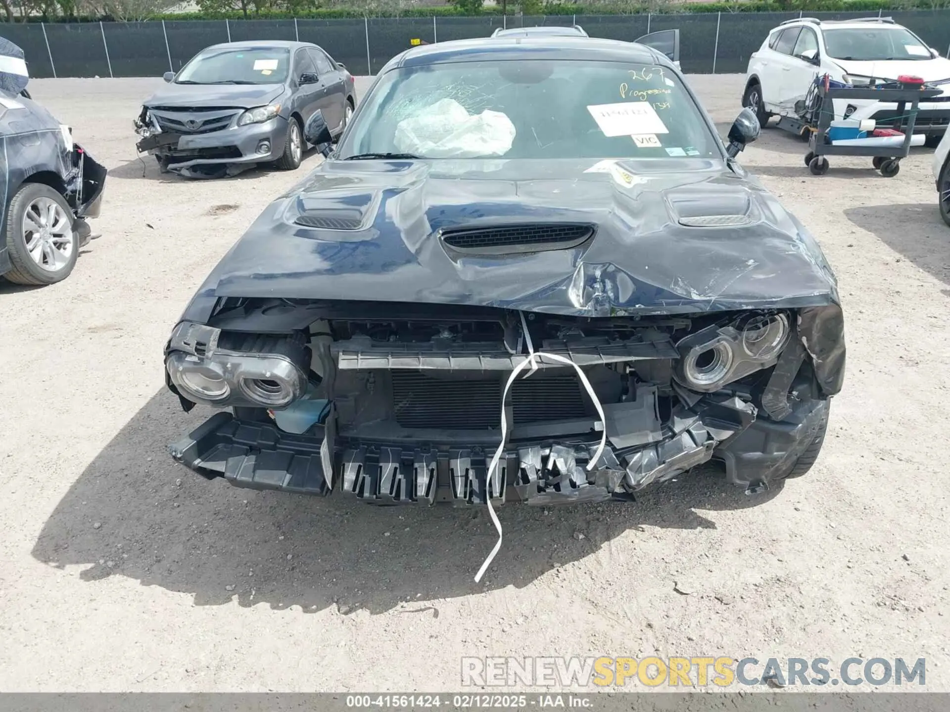 6 Photograph of a damaged car 2C3CDZFJ7NH151317 DODGE CHALLENGER 2022
