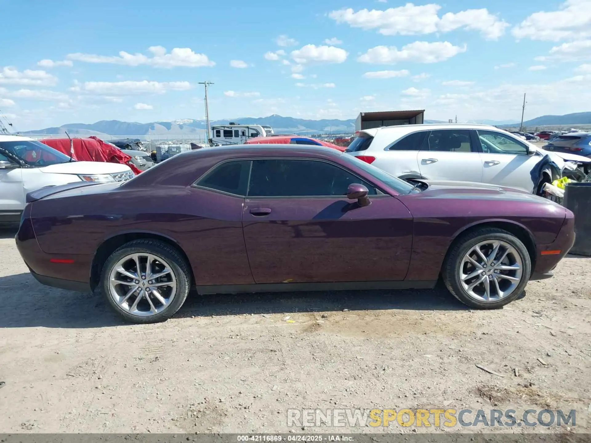 14 Photograph of a damaged car 2C3CDZGG7NH234412 DODGE CHALLENGER 2022