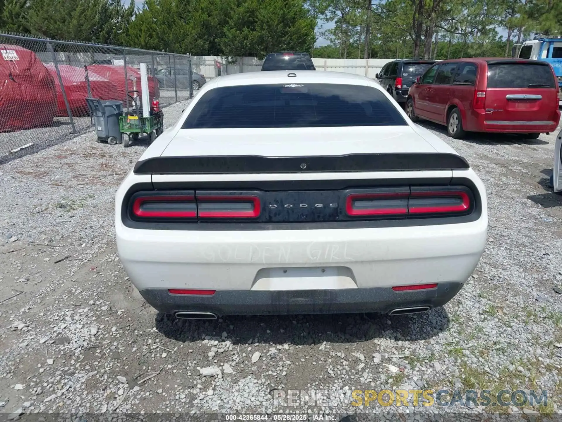 16 Photograph of a damaged car 2C3CDZJG0NH237466 DODGE CHALLENGER 2022