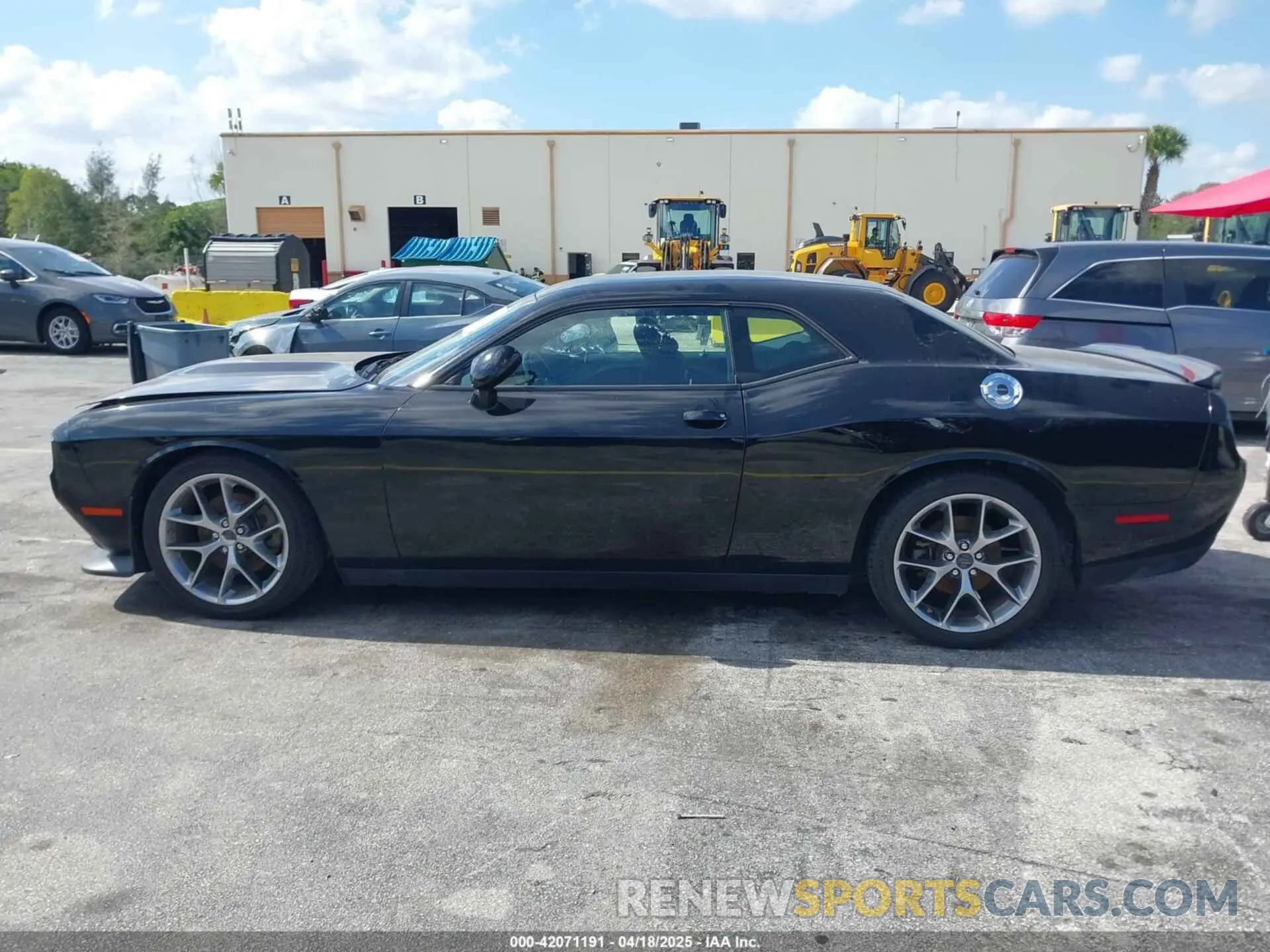 14 Photograph of a damaged car 2C3CDZJG1NH237606 DODGE CHALLENGER 2022