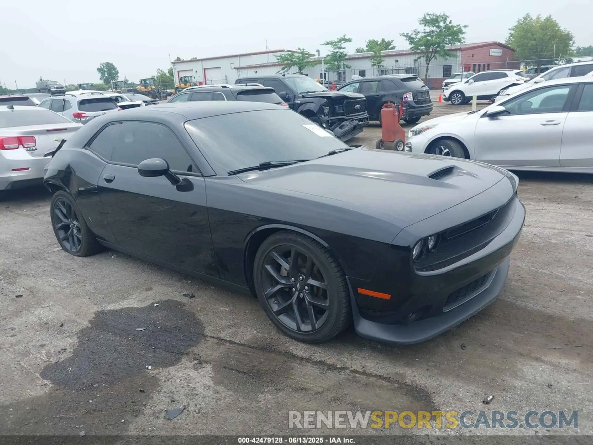 1 Photograph of a damaged car 2C3CDZJG3NH168739 DODGE CHALLENGER 2022