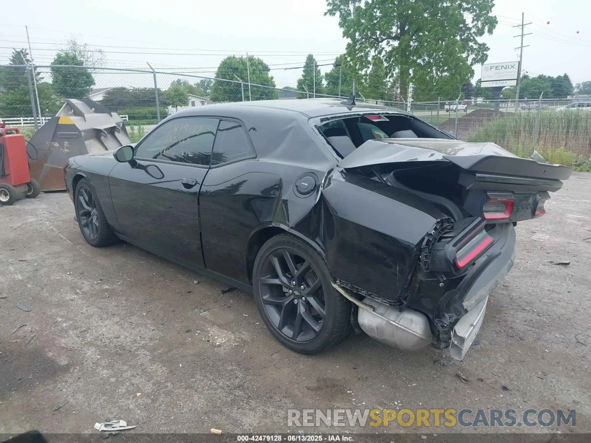 3 Photograph of a damaged car 2C3CDZJG3NH168739 DODGE CHALLENGER 2022