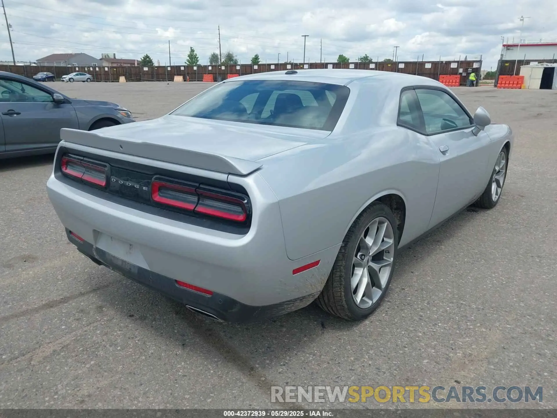 4 Фотография поврежденного автомобиля 2C3CDZJG3NH249708 DODGE CHALLENGER 2022