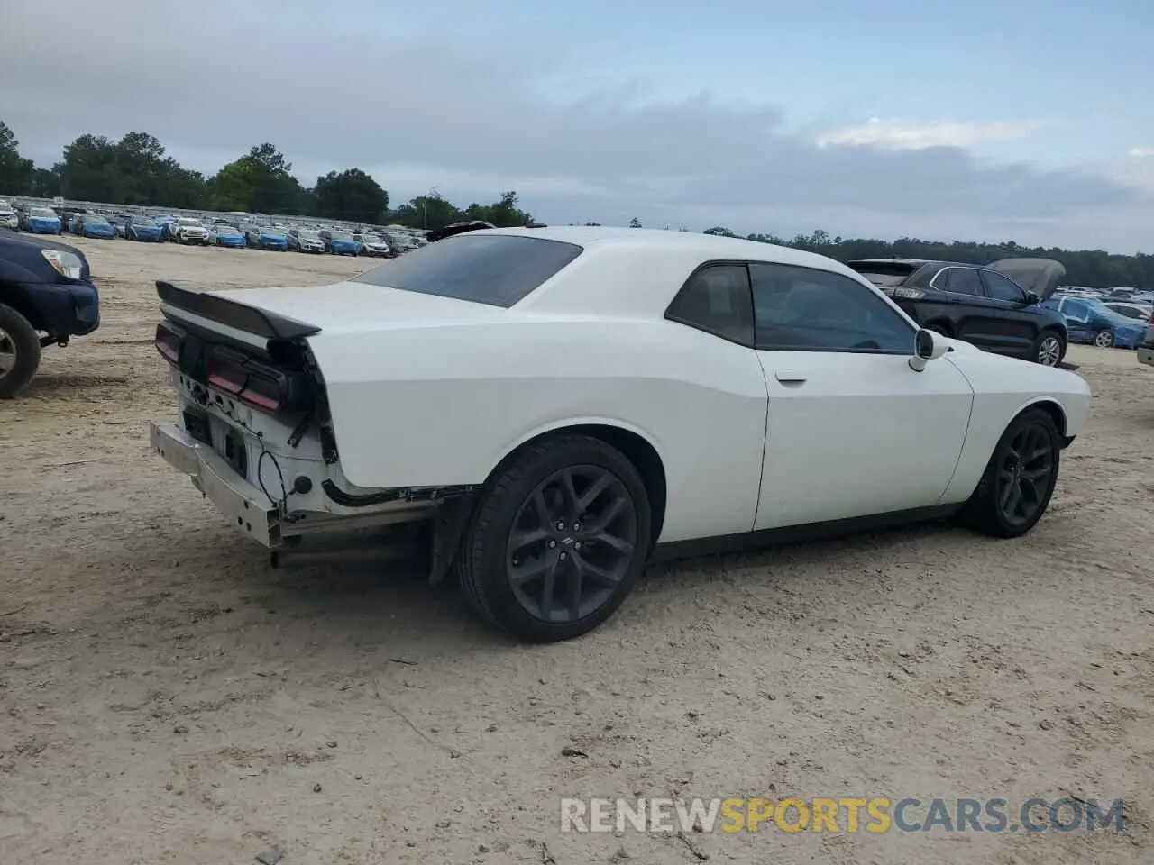 3 Photograph of a damaged car 2C3CDZJG3NH260997 DODGE CHALLENGER 2022