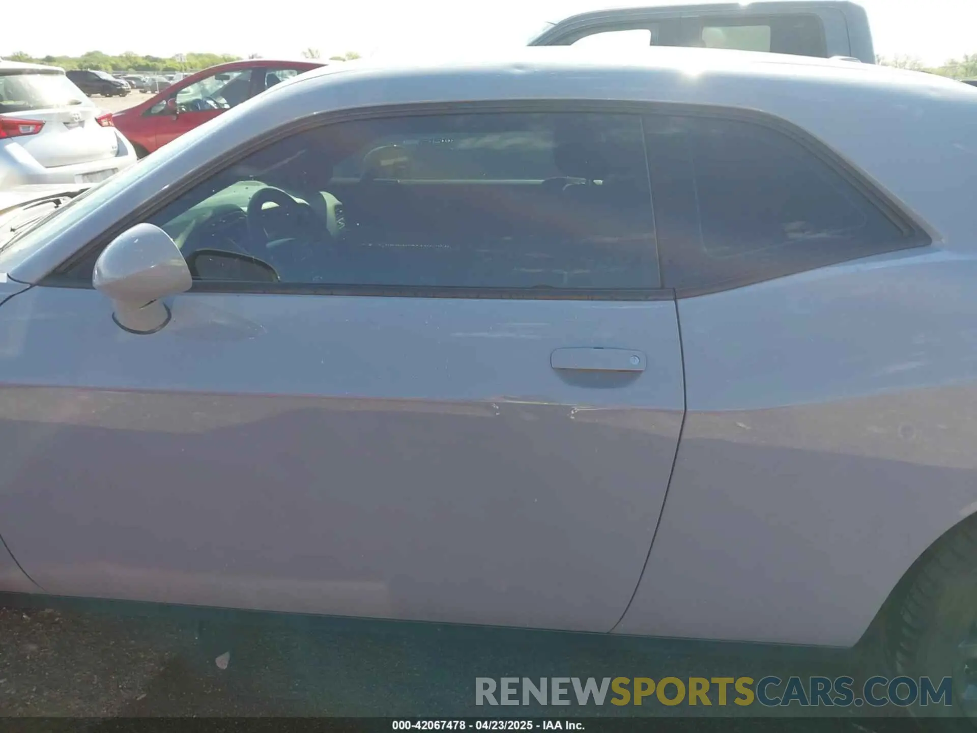 14 Photograph of a damaged car 2C3CDZJG5NH171660 DODGE CHALLENGER 2022