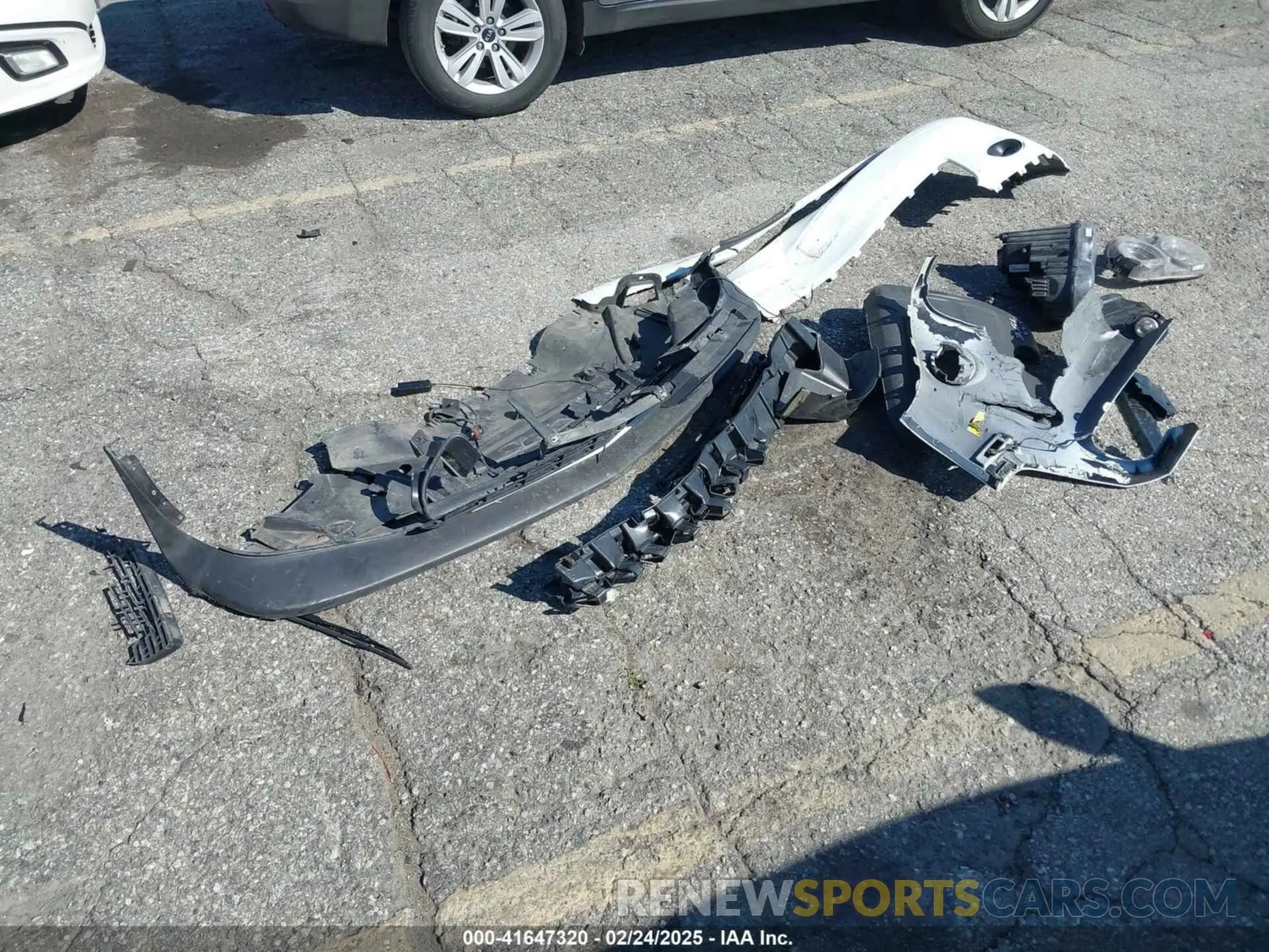 11 Photograph of a damaged car 2C3CDZJG7NH155847 DODGE CHALLENGER 2022