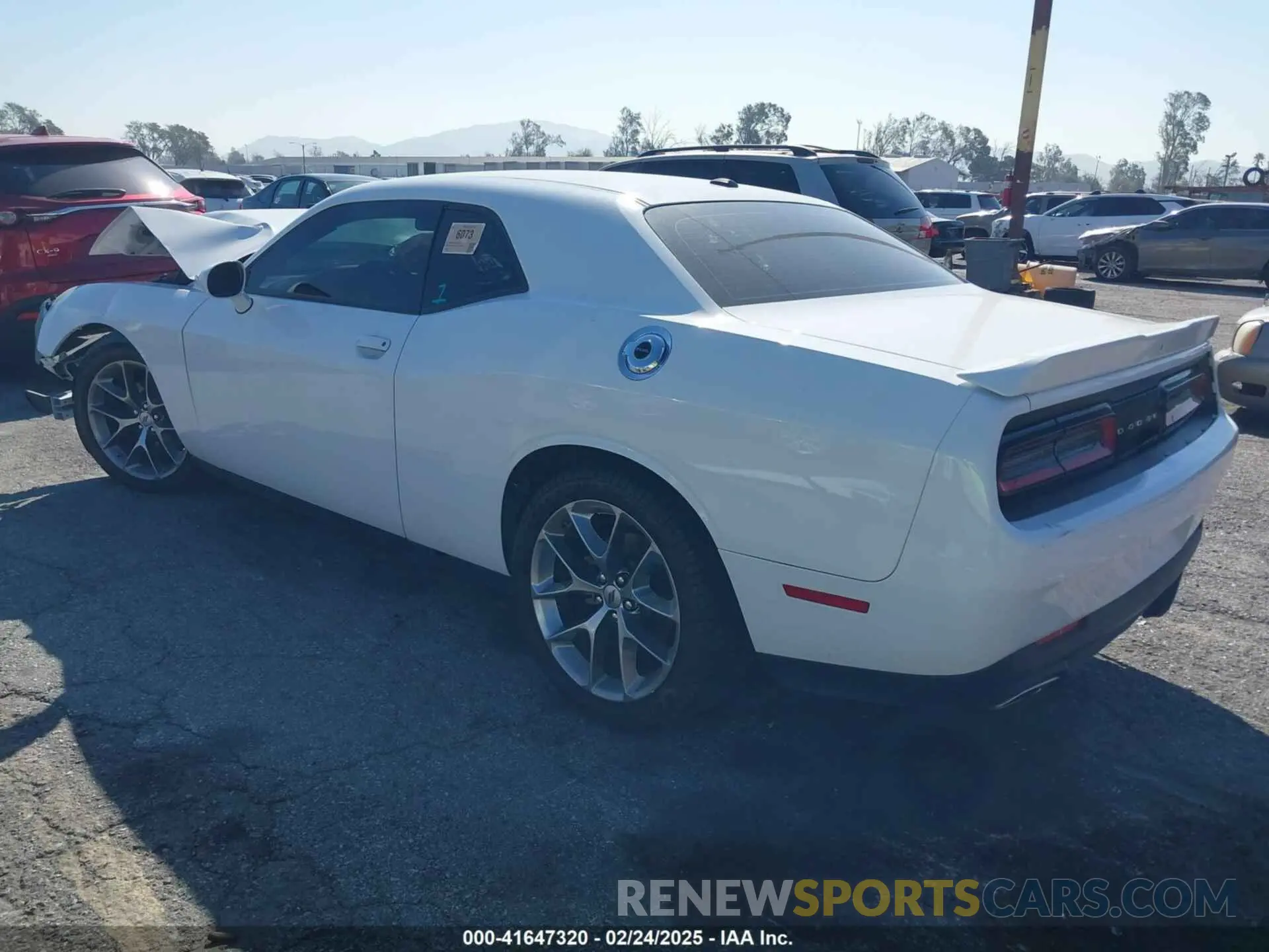 3 Photograph of a damaged car 2C3CDZJG7NH155847 DODGE CHALLENGER 2022