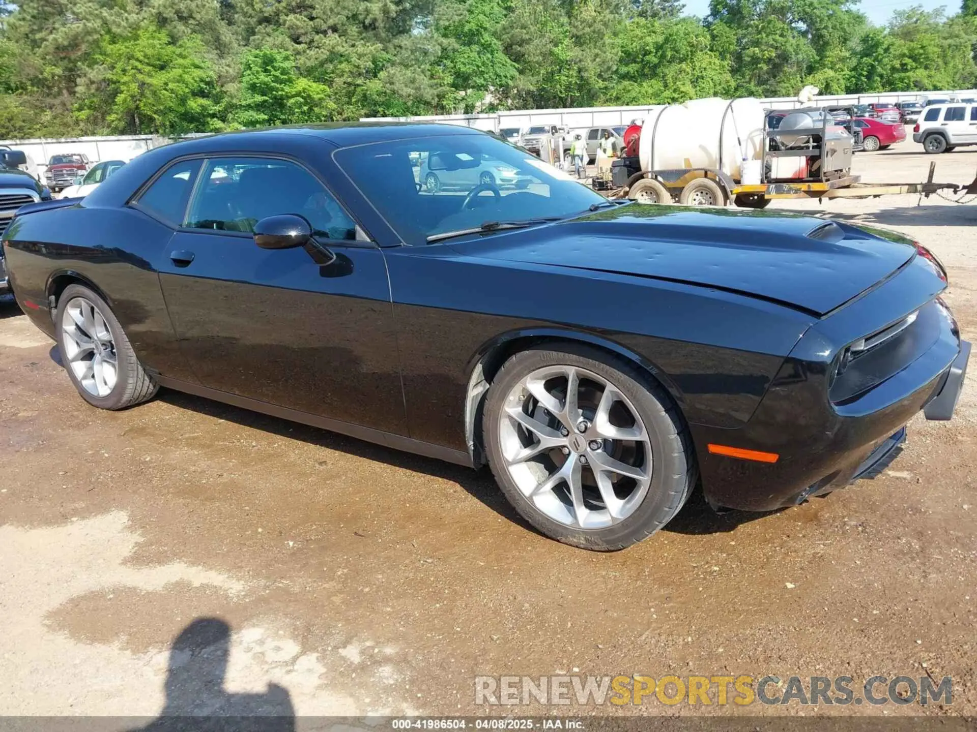 1 Photograph of a damaged car 2C3CDZJG8NH164198 DODGE CHALLENGER 2022