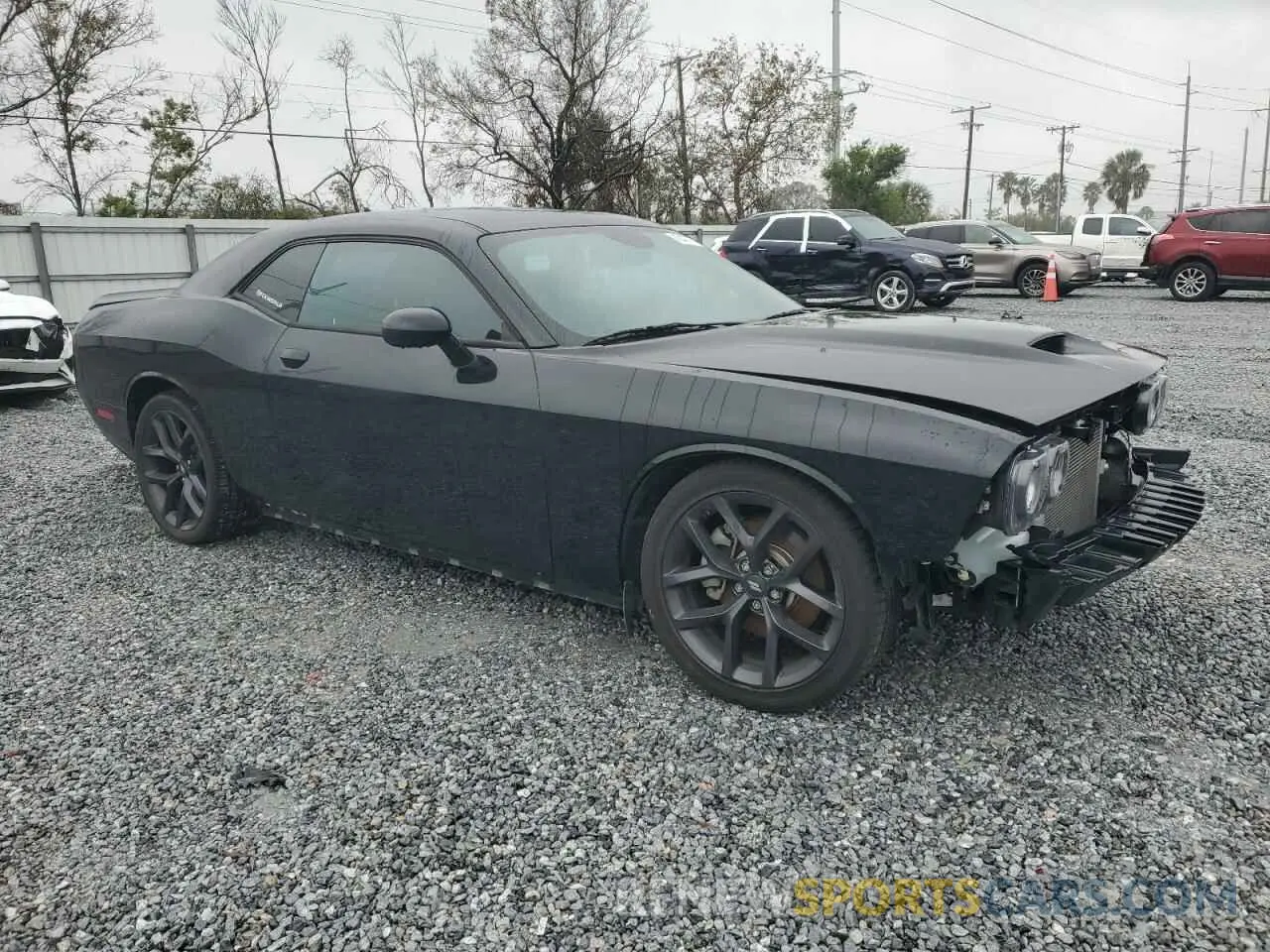 4 Photograph of a damaged car 2C3CDZJG9NH206913 DODGE CHALLENGER 2022