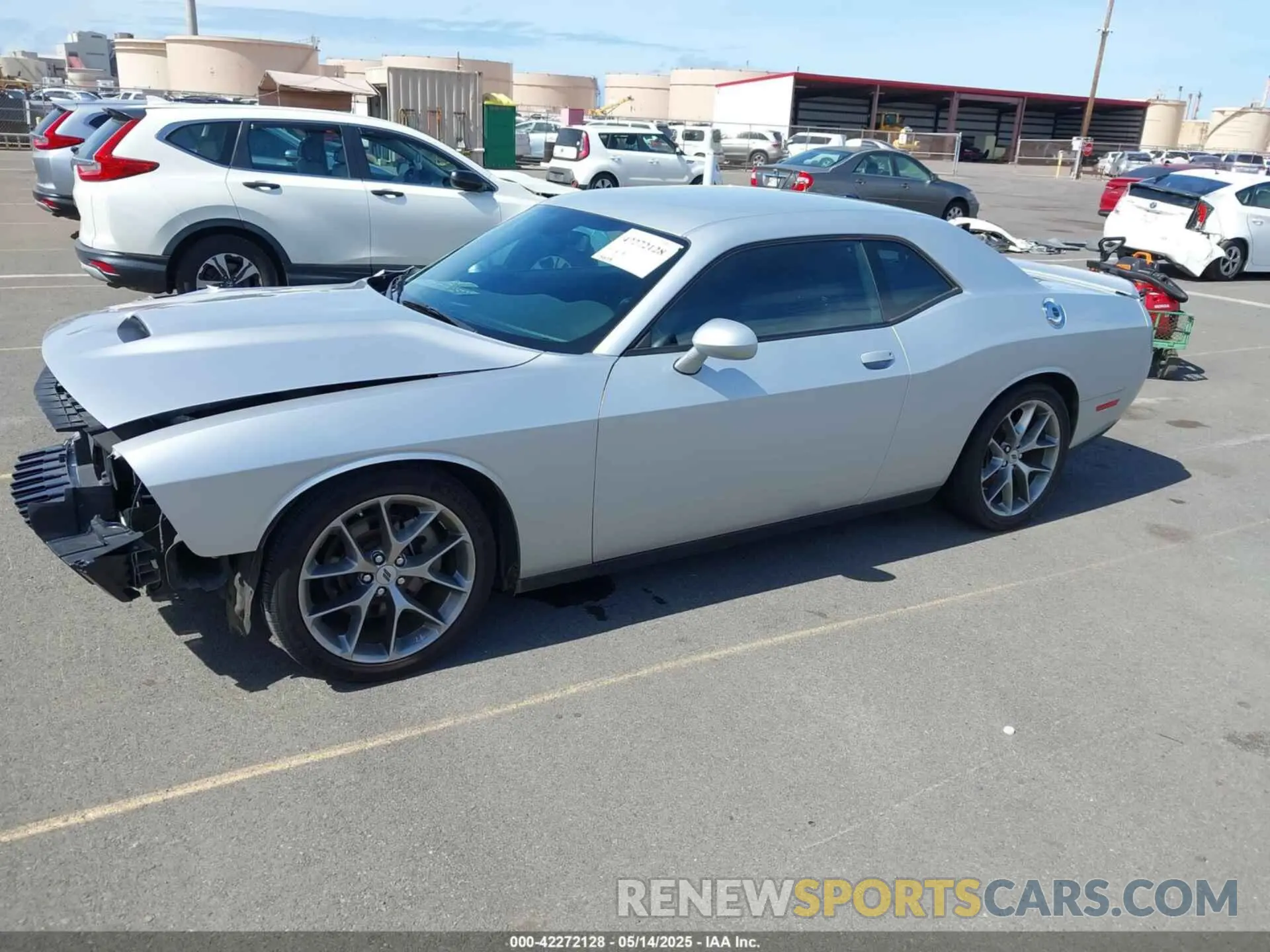 2 Photograph of a damaged car 2C3CDZJGXNH233246 DODGE CHALLENGER 2022