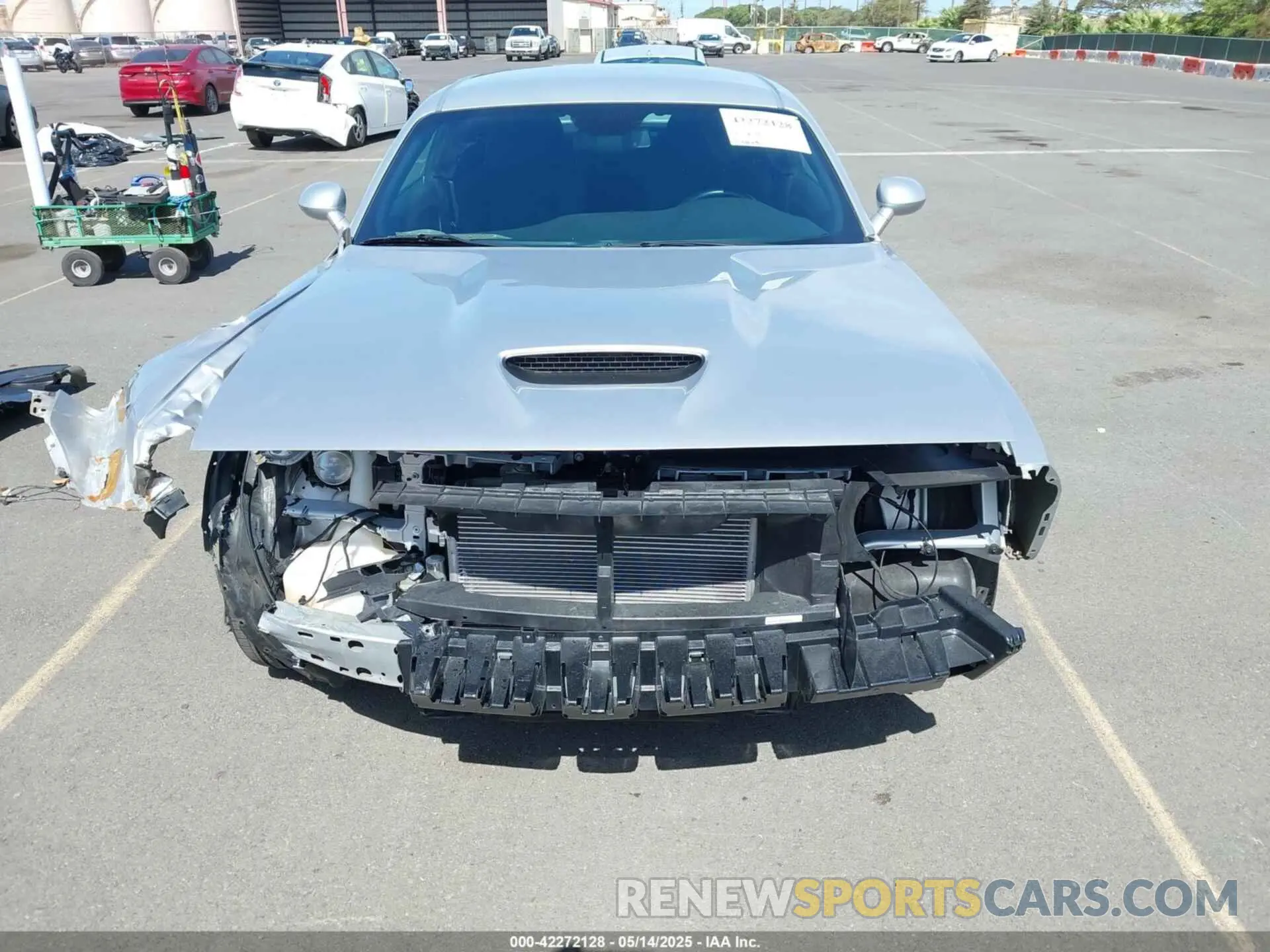 6 Photograph of a damaged car 2C3CDZJGXNH233246 DODGE CHALLENGER 2022