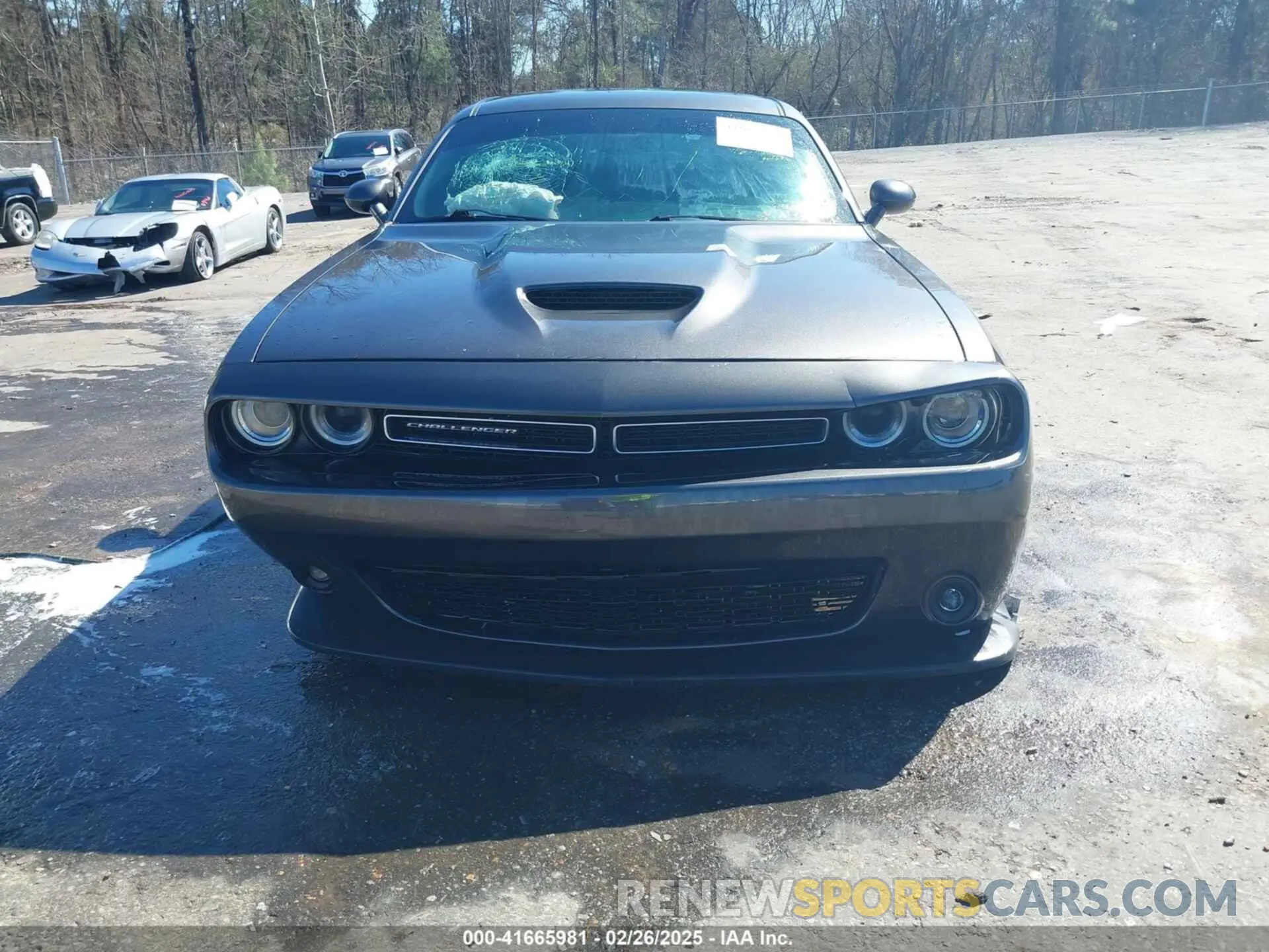 11 Photograph of a damaged car 2C3CDZJGXNH237572 DODGE CHALLENGER 2022
