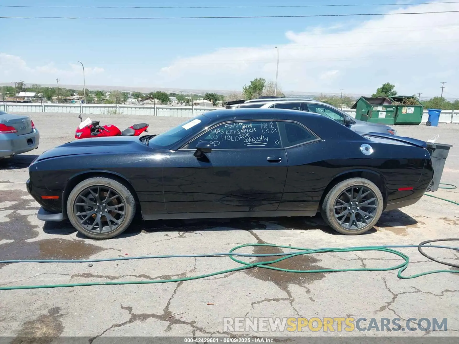 14 Фотография поврежденного автомобиля 2C3CDZKGXNH247713 DODGE CHALLENGER 2022