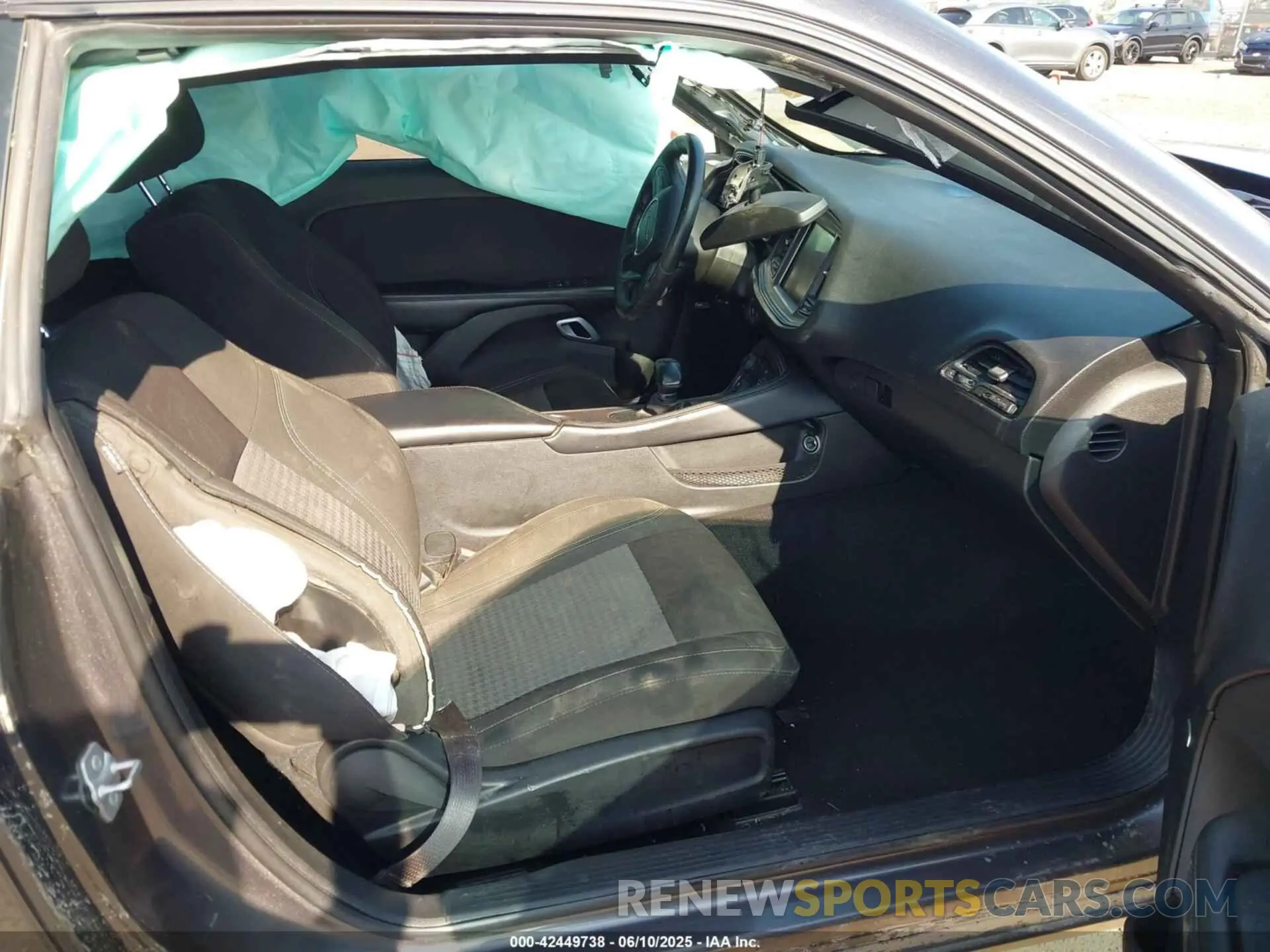 5 Photograph of a damaged car 2C3CDZAG1PH512684 DODGE CHALLENGER 2023