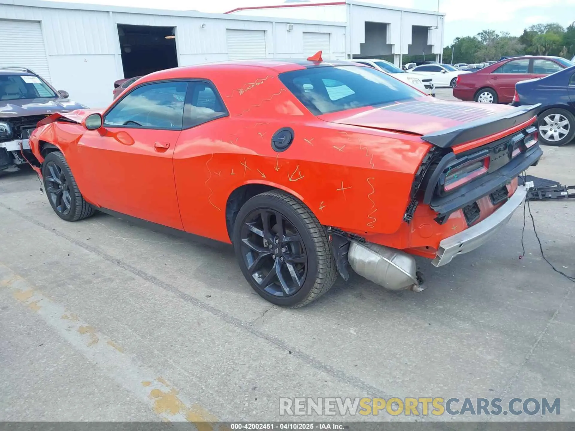 3 Фотография поврежденного автомобиля 2C3CDZAG8PH600289 DODGE CHALLENGER 2023