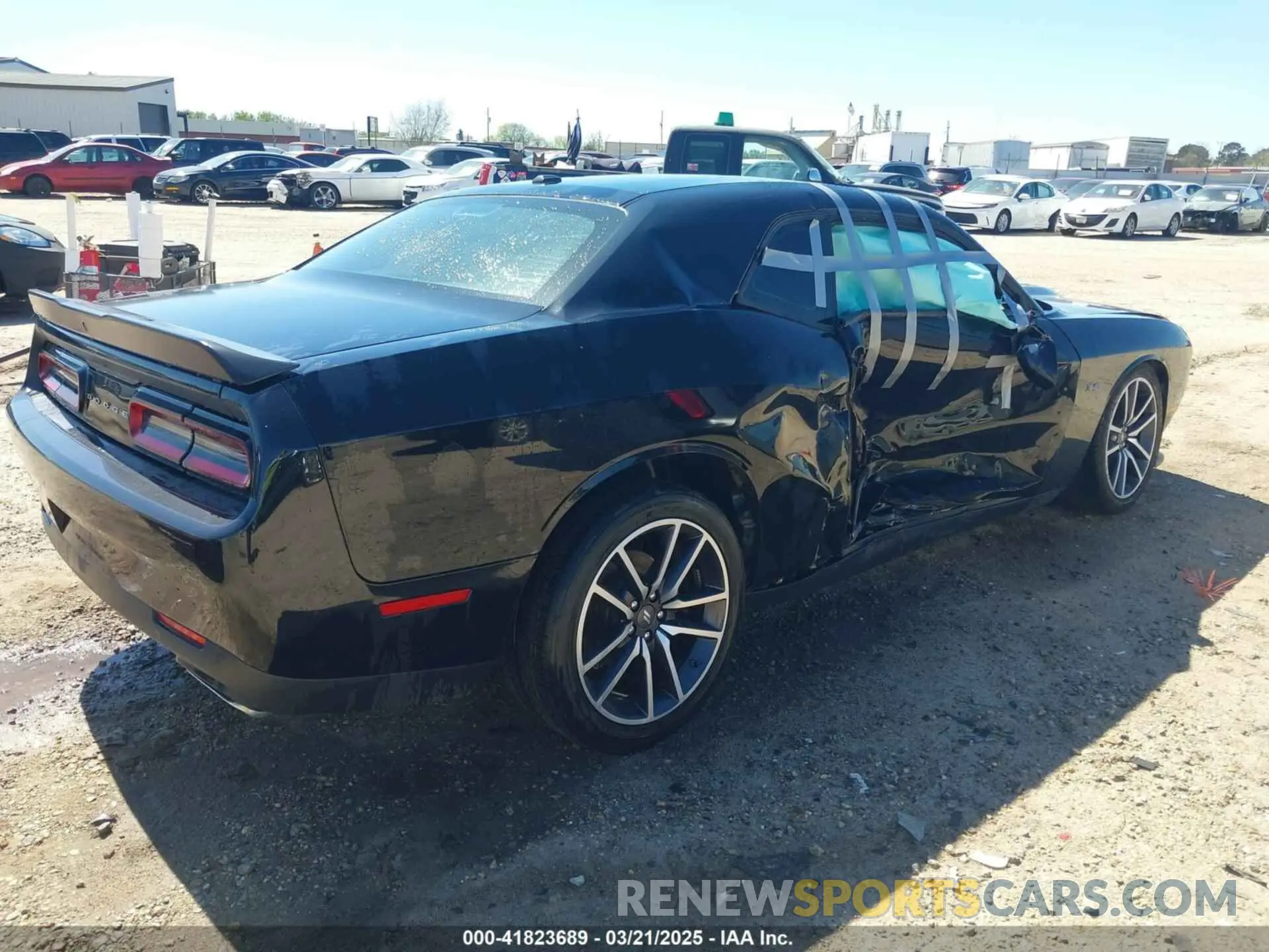 4 Photograph of a damaged car 2C3CDZBT1PH540075 DODGE CHALLENGER 2023