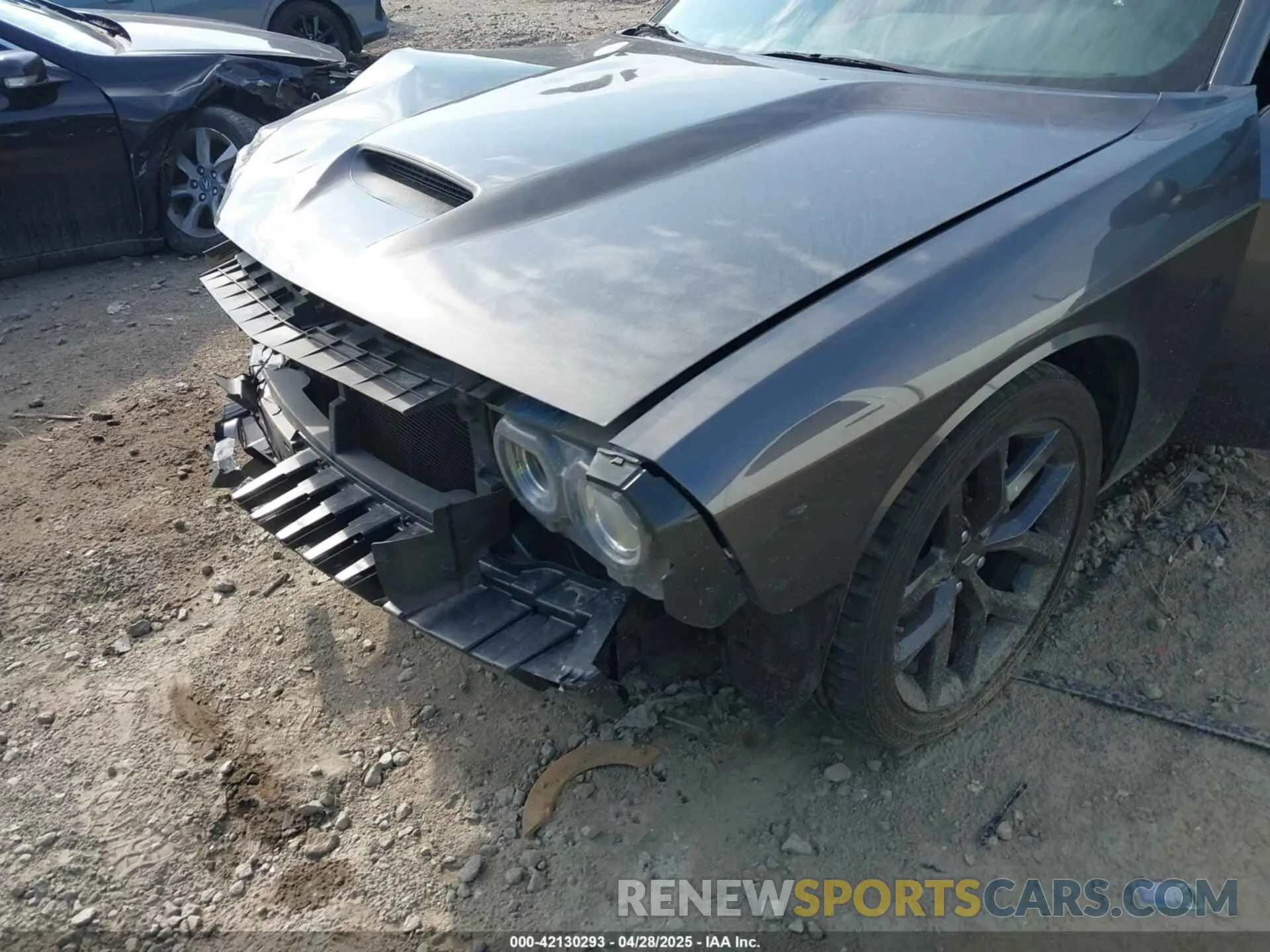 6 Photograph of a damaged car 2C3CDZBT3PH562403 DODGE CHALLENGER 2023